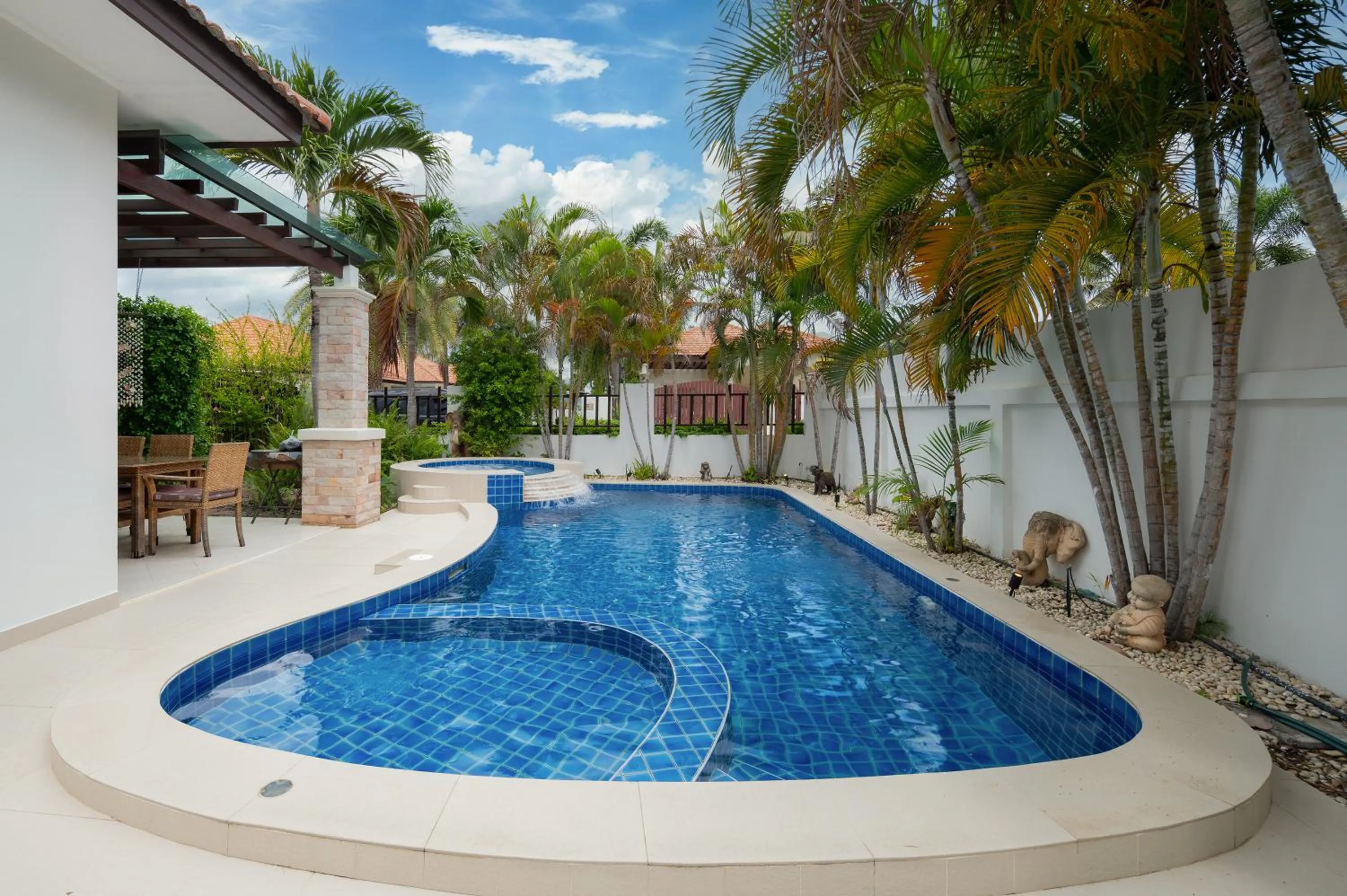 Swimming pool in Orchid Paradise Homes OPV 30