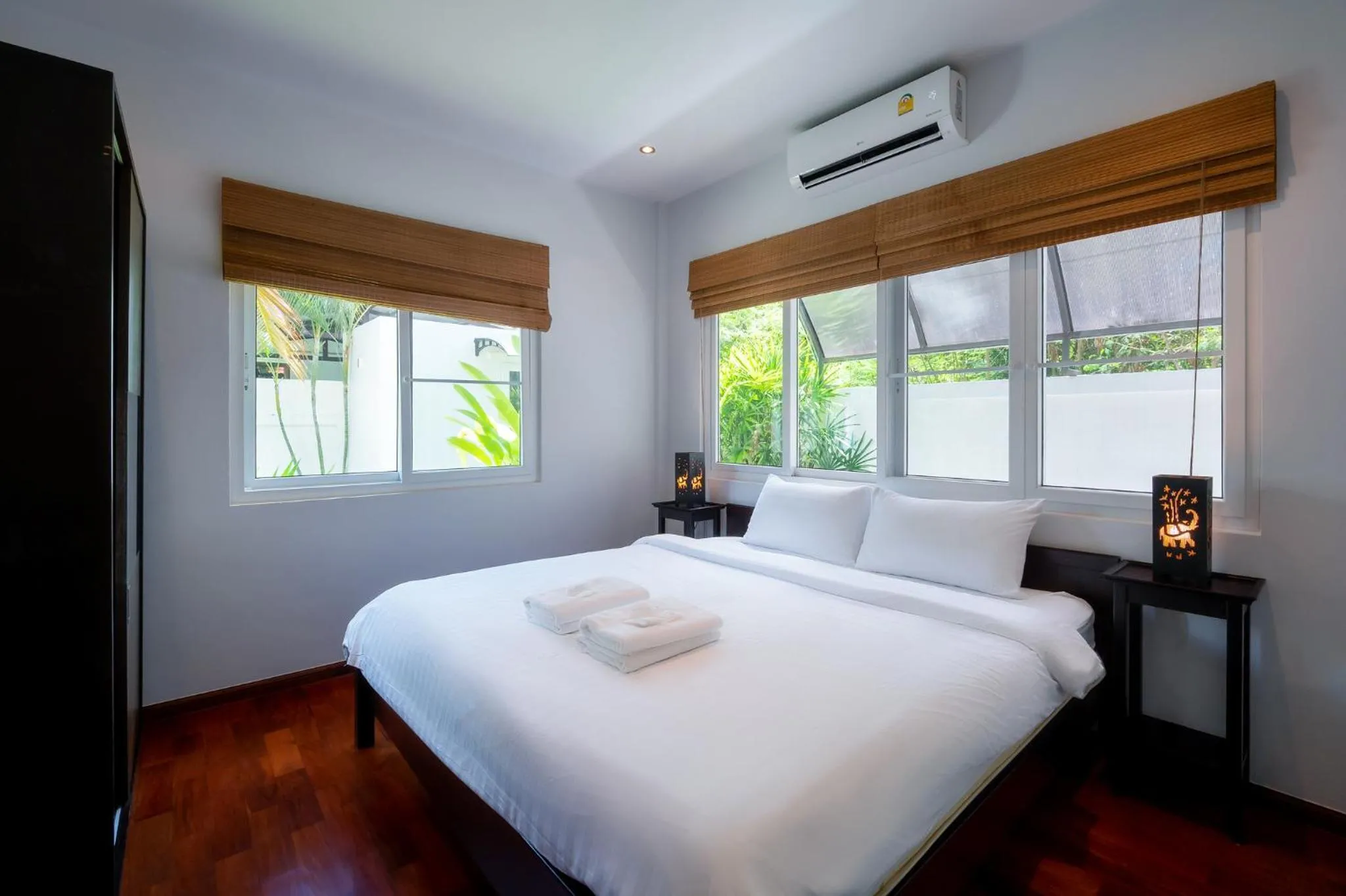Bed in Orchid Paradise Homes OPV 30