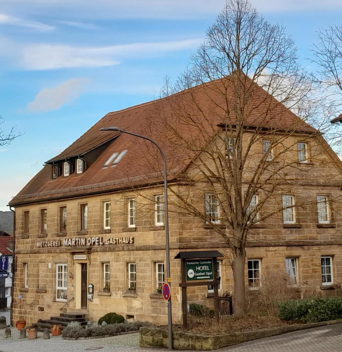 Property building in Hotel-Gasthof Opel Bed & Breakfast