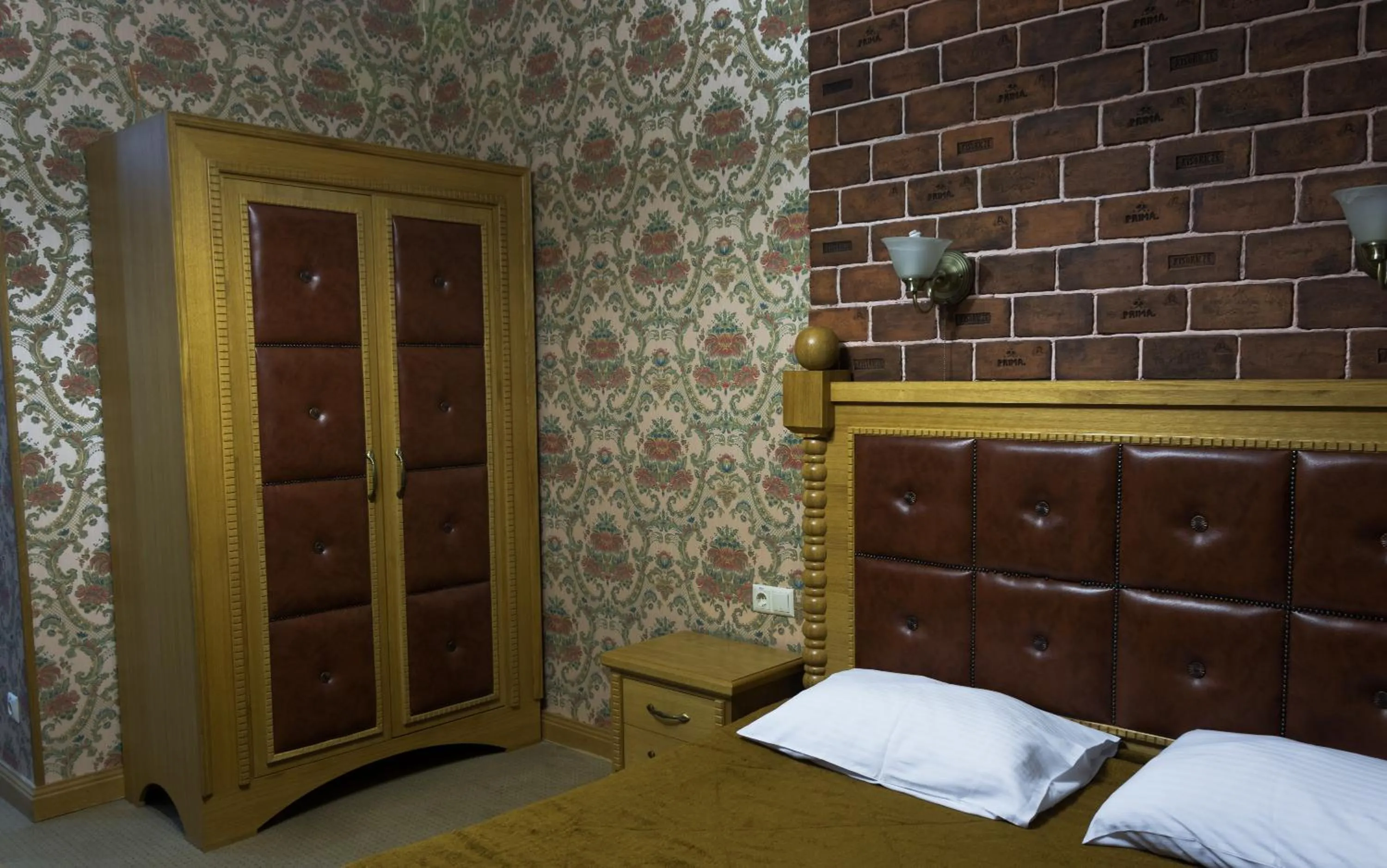 Bedroom, Bed in Pidkova