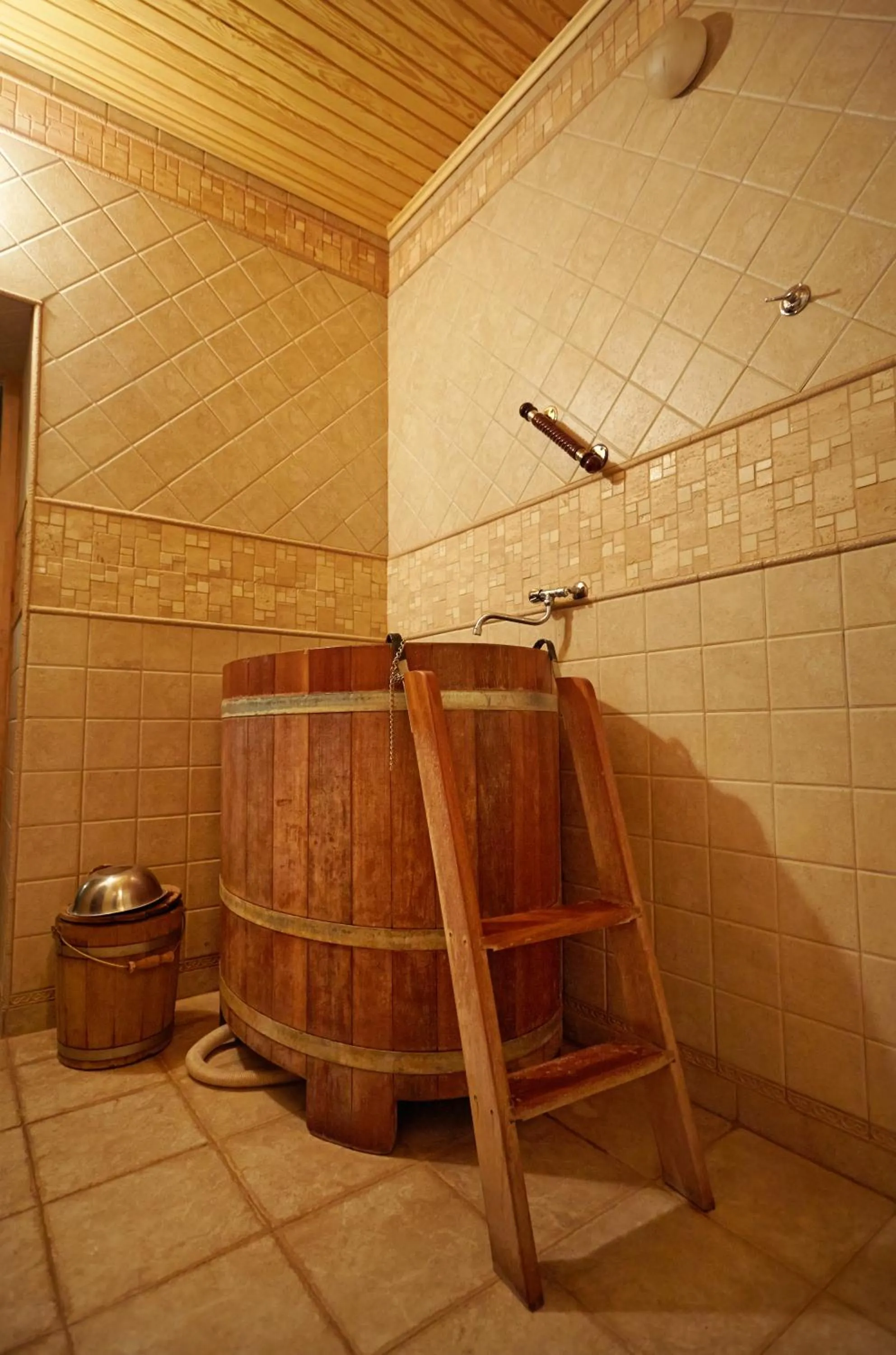 Hot Tub in Pidkova