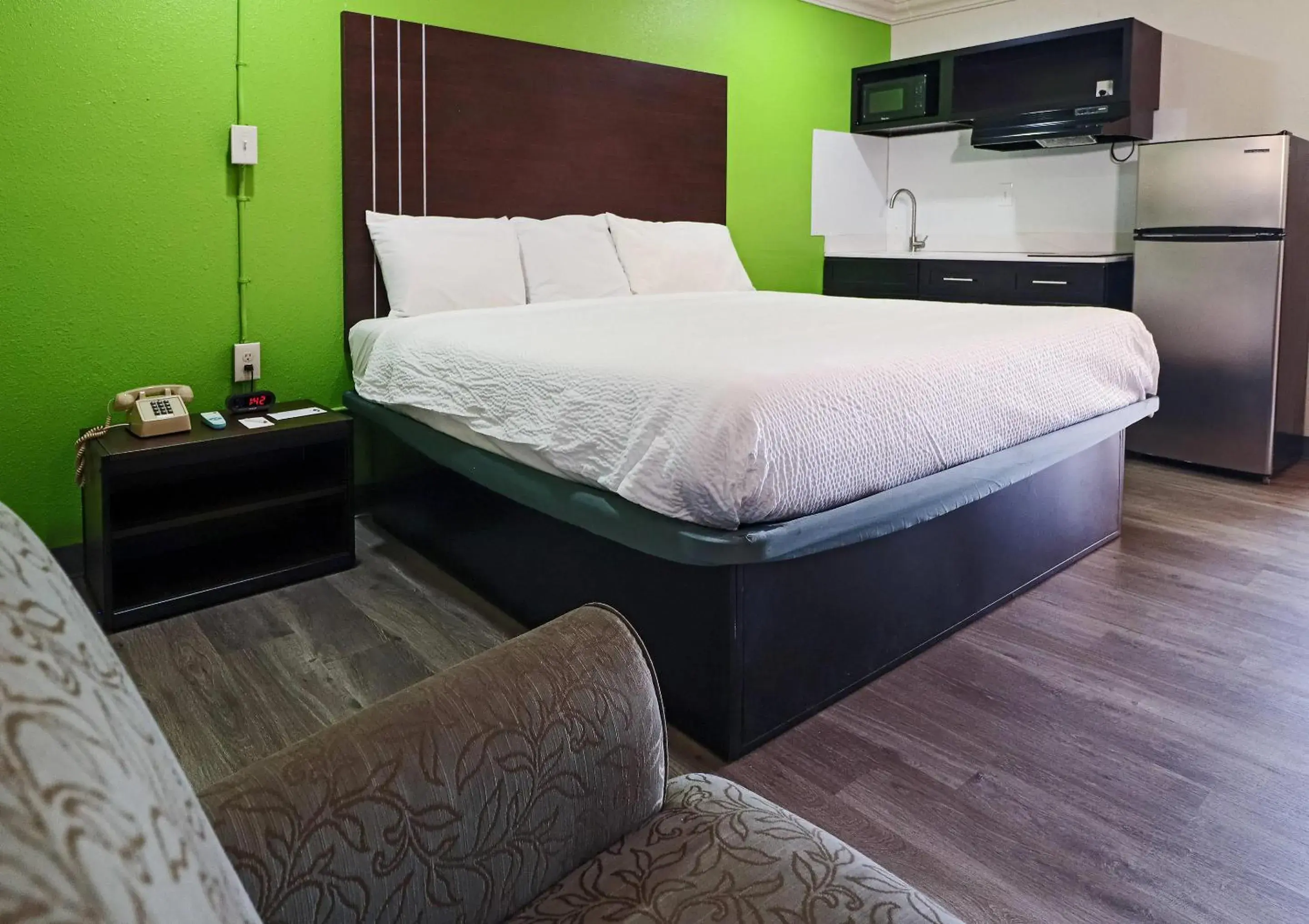 Bedroom, Bed in Rodeway Inn San Antonio Lackland AFB - SeaWorld Bedroom, Bed in Rodeway Inn San Antonio Lackland AFB - SeaWorld