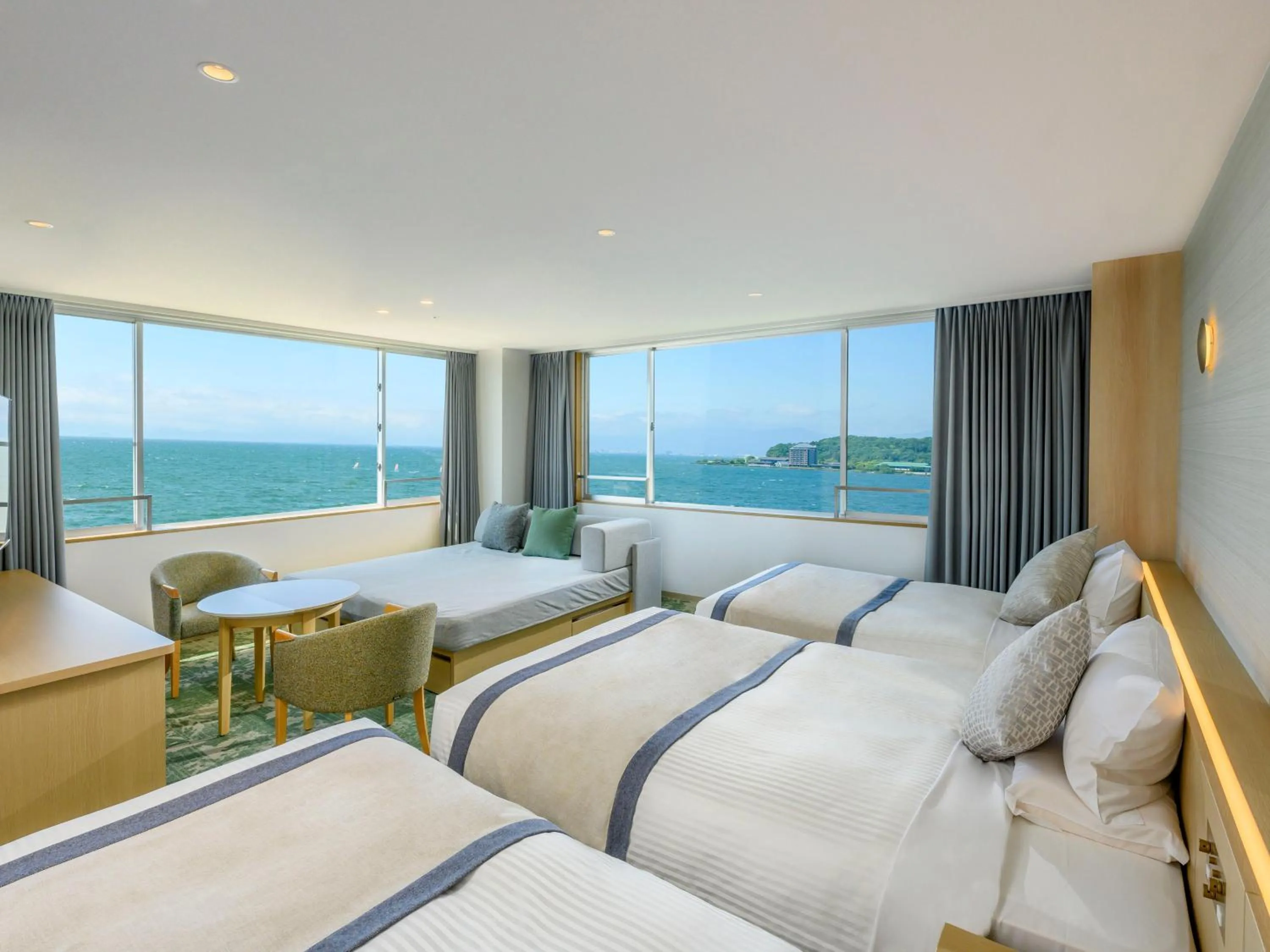 Photo of the whole room, Bed in KAMENOI HOTEL Hikone