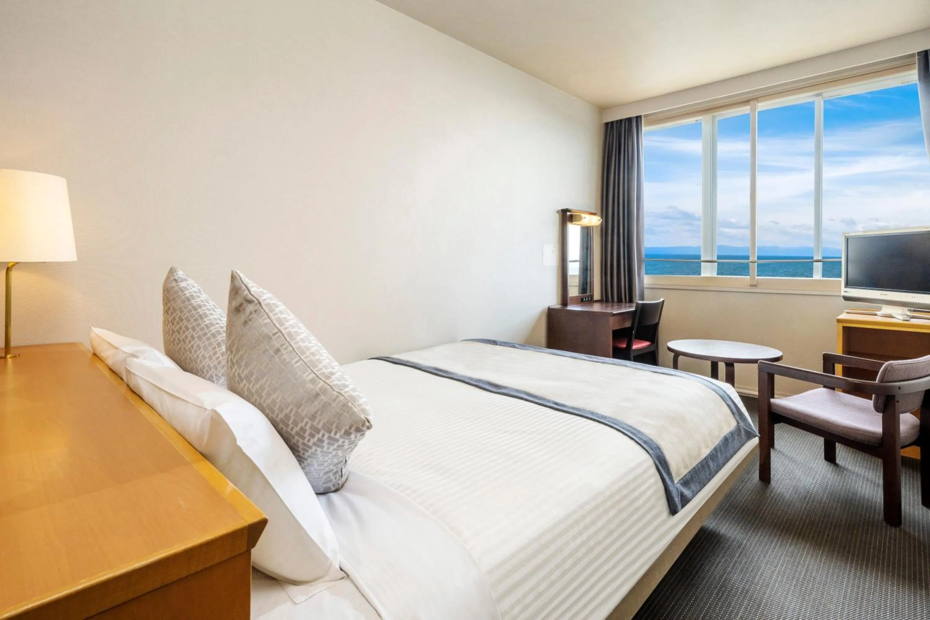 Photo of the whole room, Bed in KAMENOI HOTEL Hikone