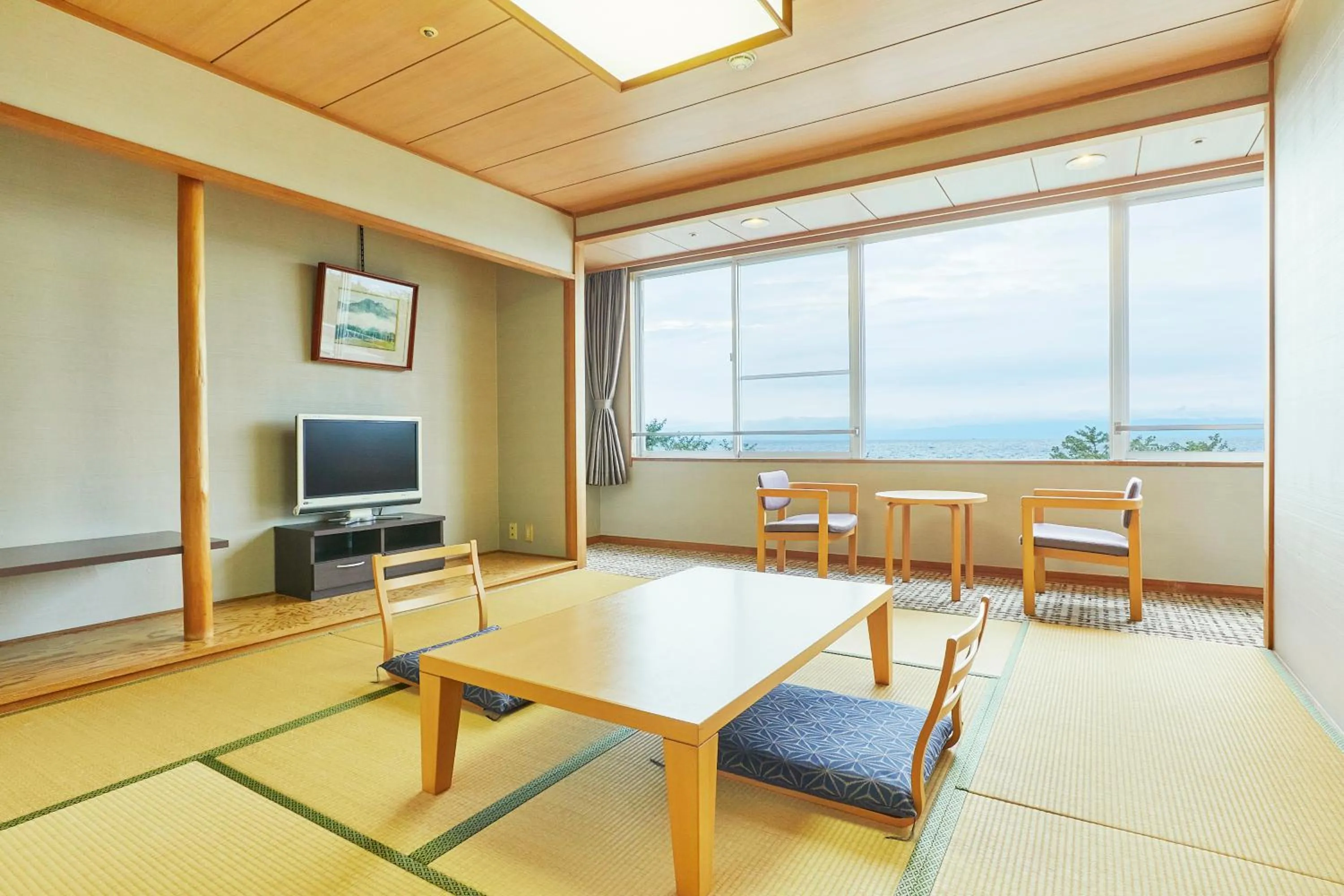 Photo of the whole room in KAMENOI HOTEL Hikone