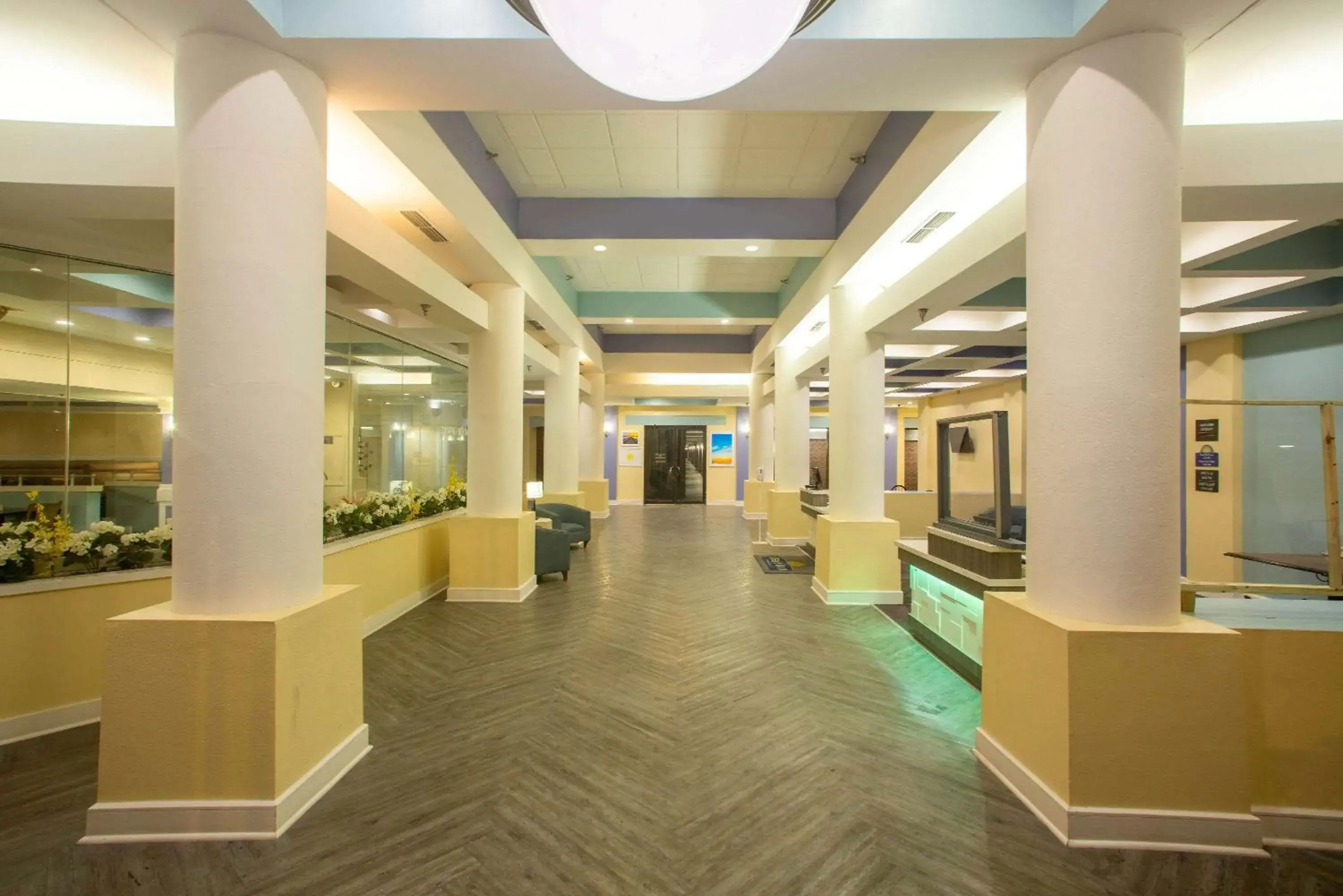 Lobby or reception in Days Inn by Wyndham Mobile I-65