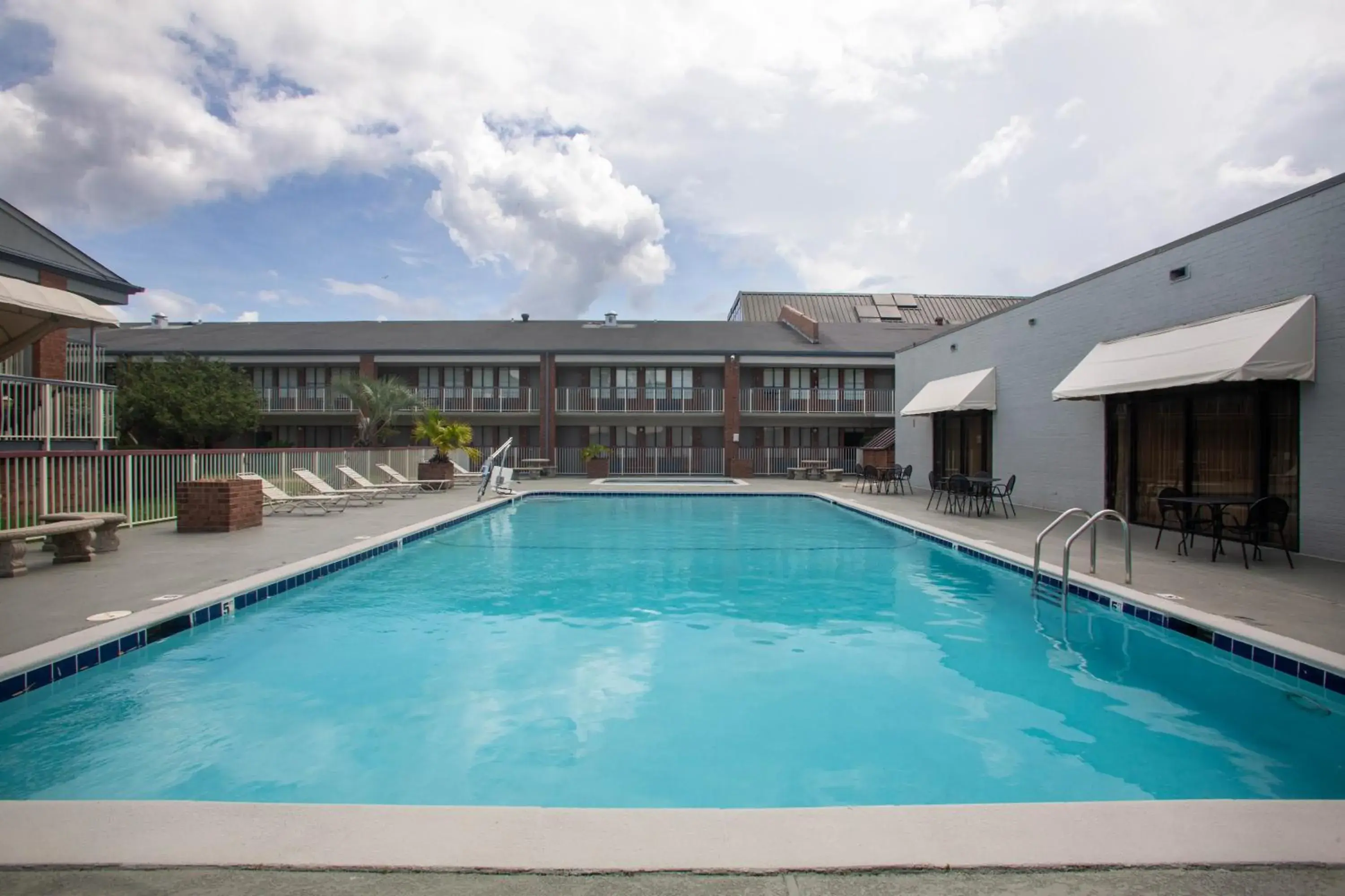 Pool view, Swimming Pool in Days Inn by Wyndham Mobile I-65