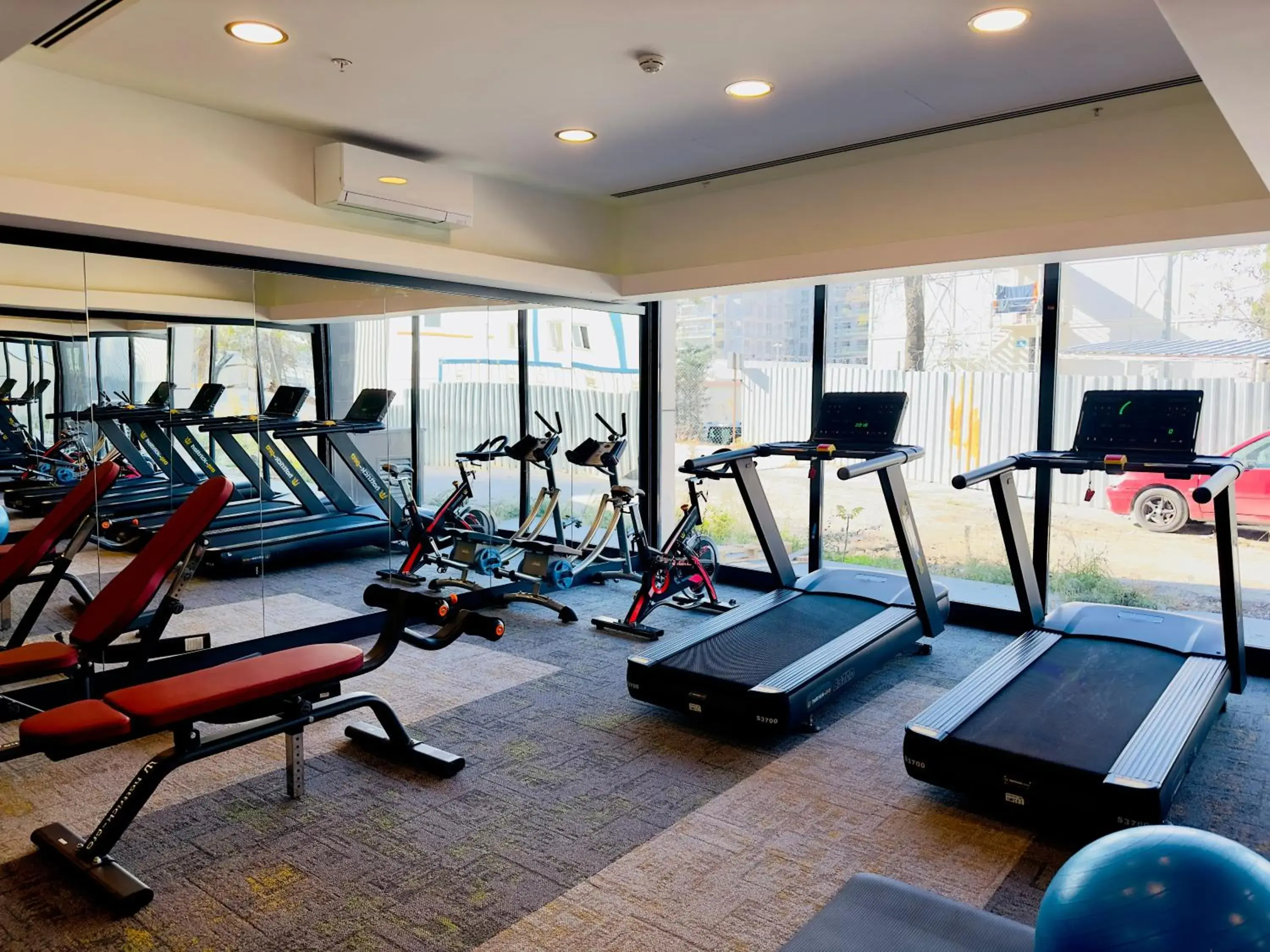Fitness centre/facilities in Tryp by Wyndham Istanbul Topkapi Fitness centre/facilities in Tryp by Wyndham Istanbul Topkapi