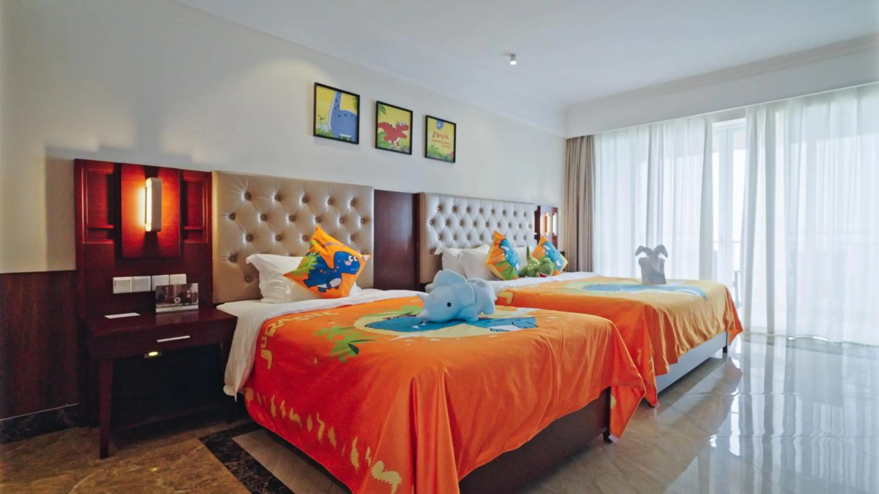 Bedroom, Bed in Wyndham Garden Wenchang Nanguo