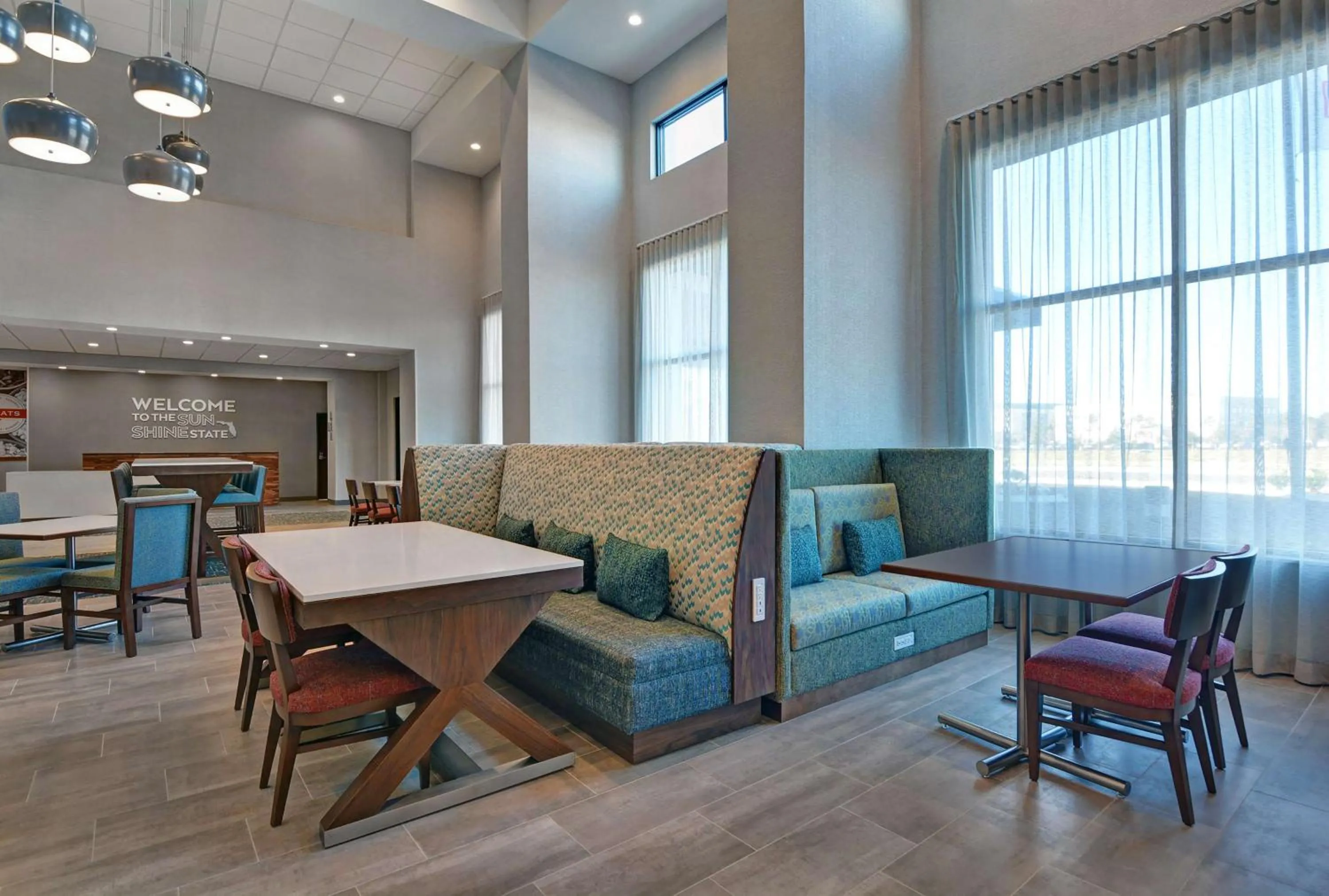 Lobby or reception in Hampton Inn & Suites Middleburg, Fl
