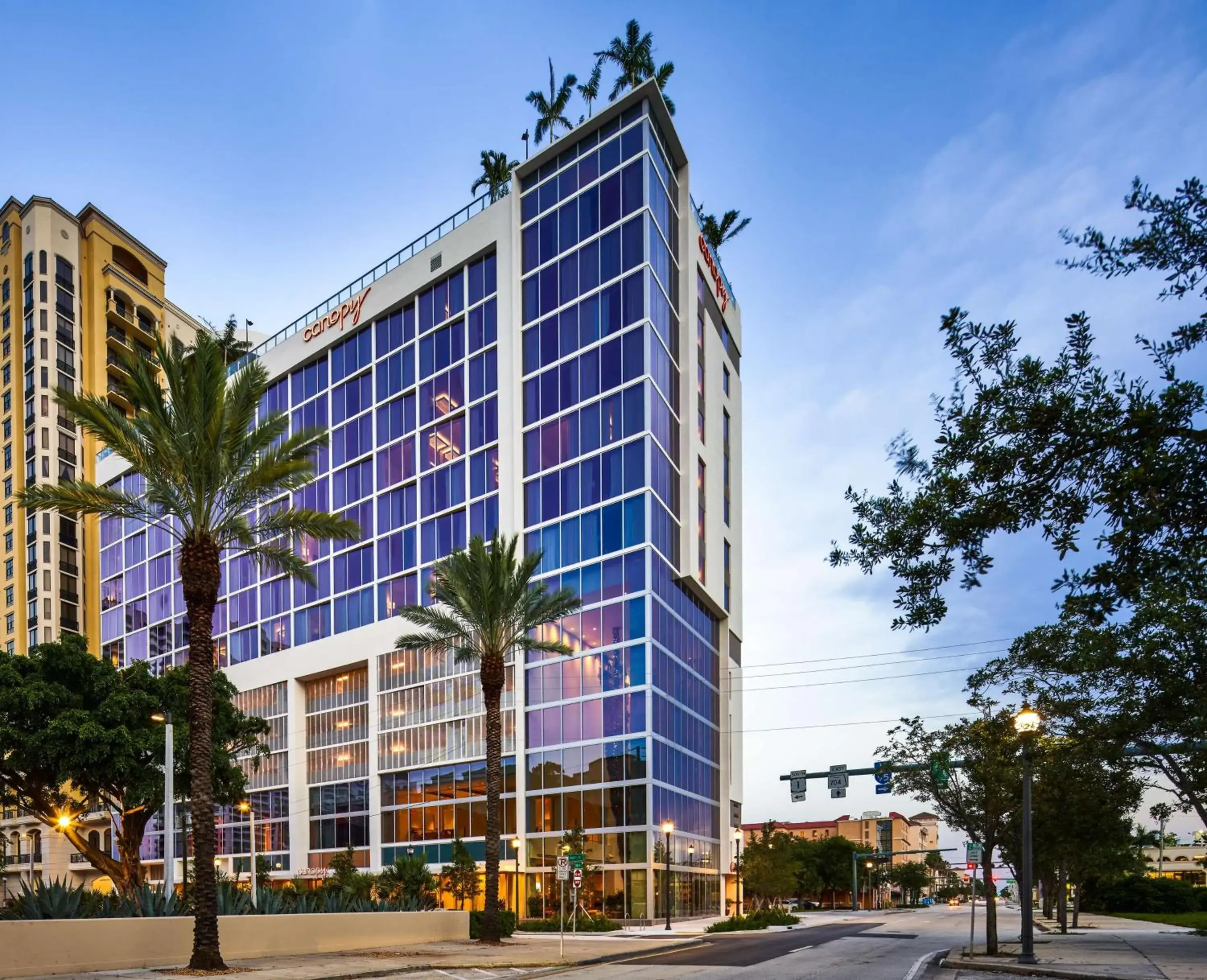 Property building in Canopy West Palm Beach - Downtown Property building in Canopy West Palm Beach - Downtown