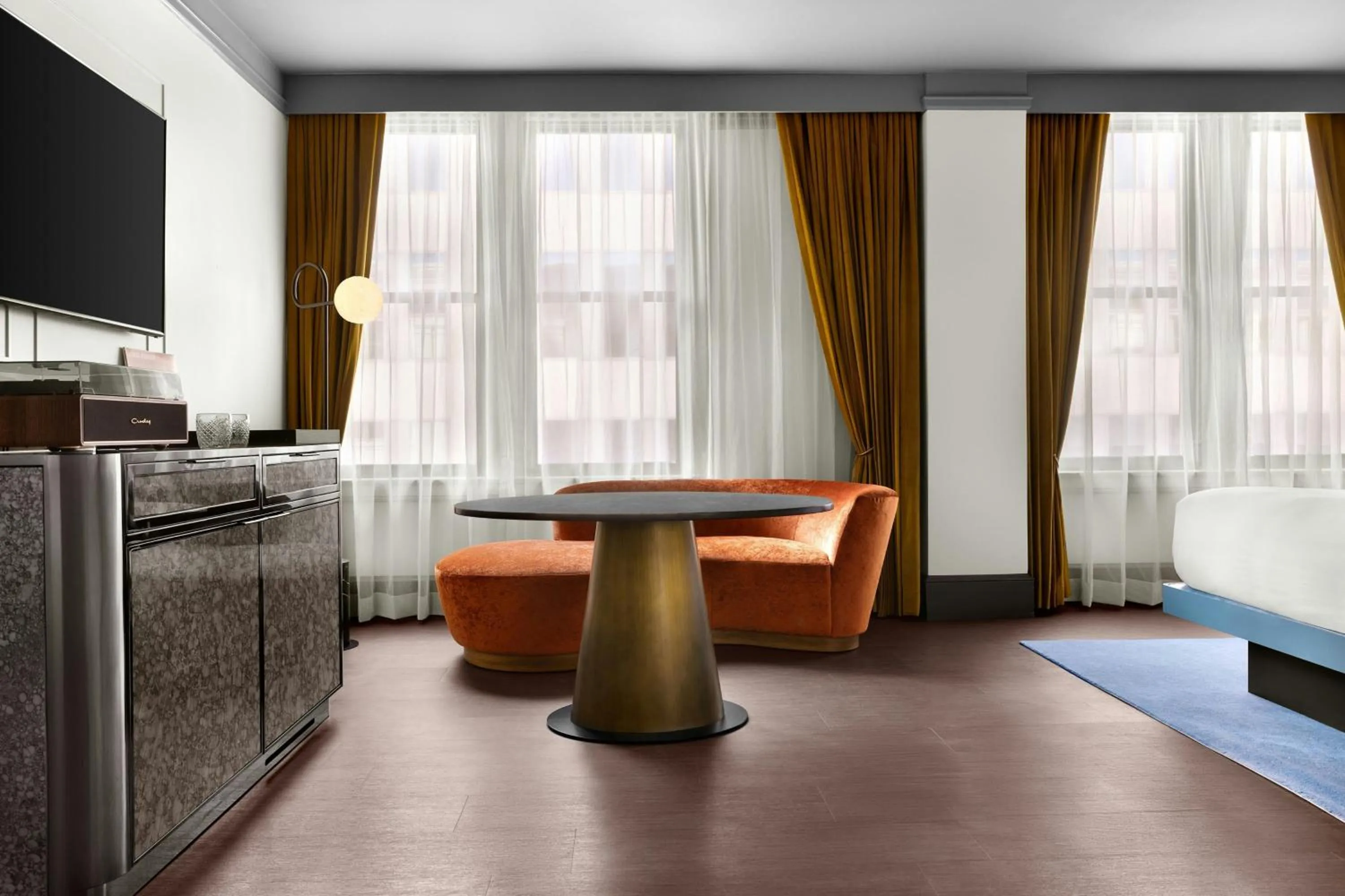 Photo of the whole room in The Gunter Hotel San Antonio Riverwalk