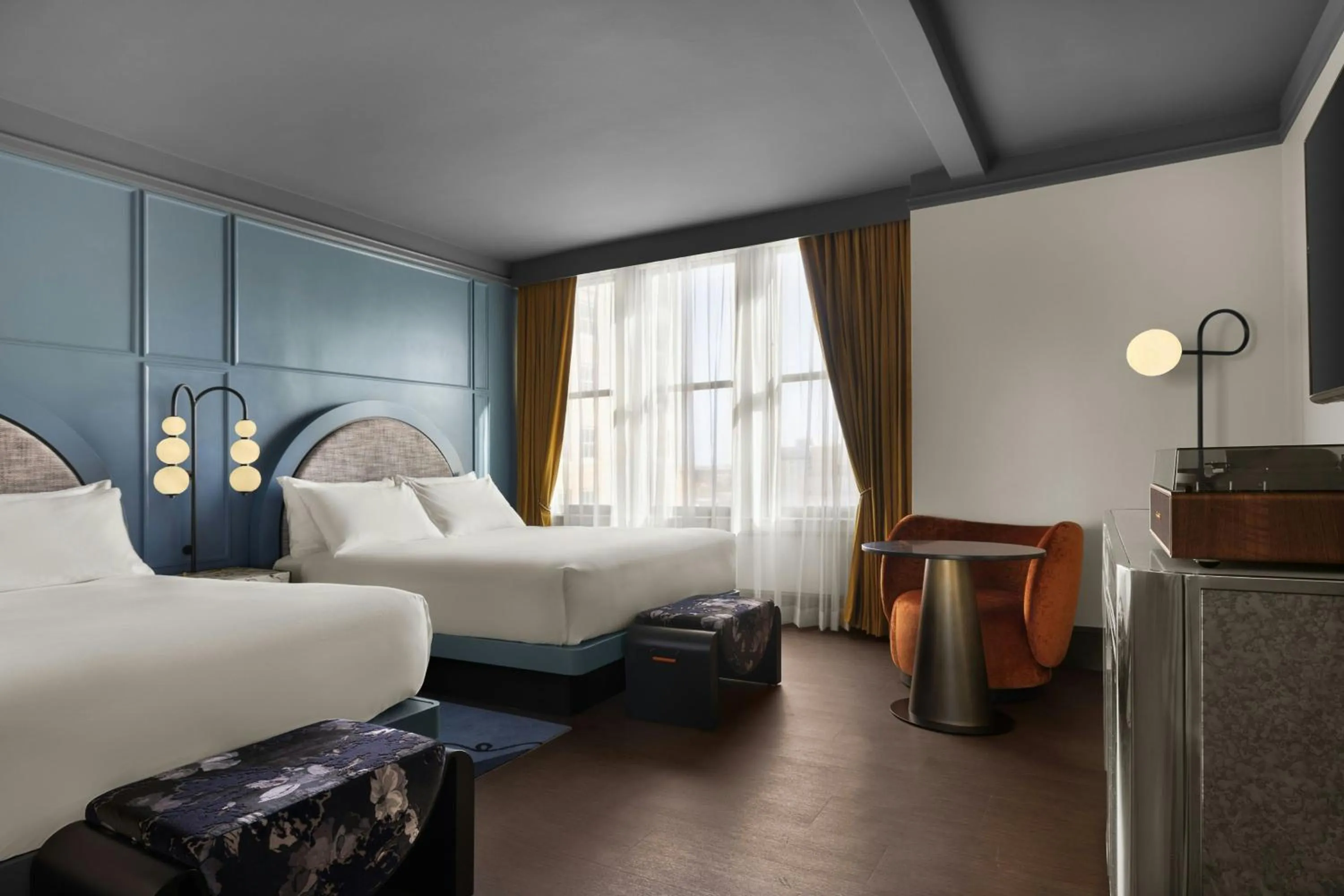 Photo of the whole room, Bed in The Gunter Hotel San Antonio Riverwalk