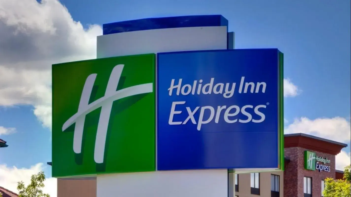 Holiday Inn Express & Suites Phoenix - Midtown, an IHG Hotel Holiday Inn Express & Suites Phoenix - Midtown, an IHG Hotel