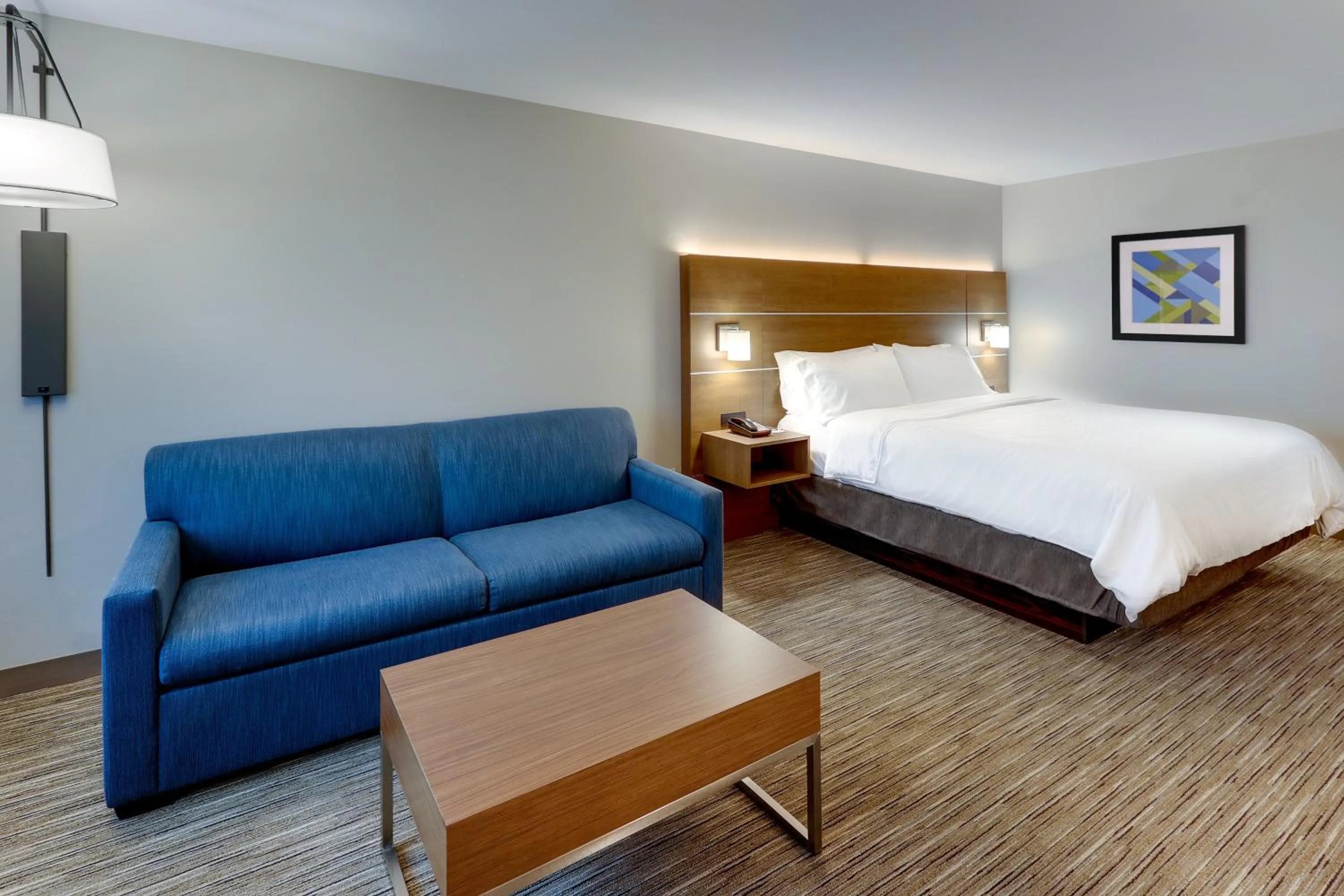 Photo of the whole room, Bed in Holiday Inn Express & Suites - Middletown - Goshen by IHG