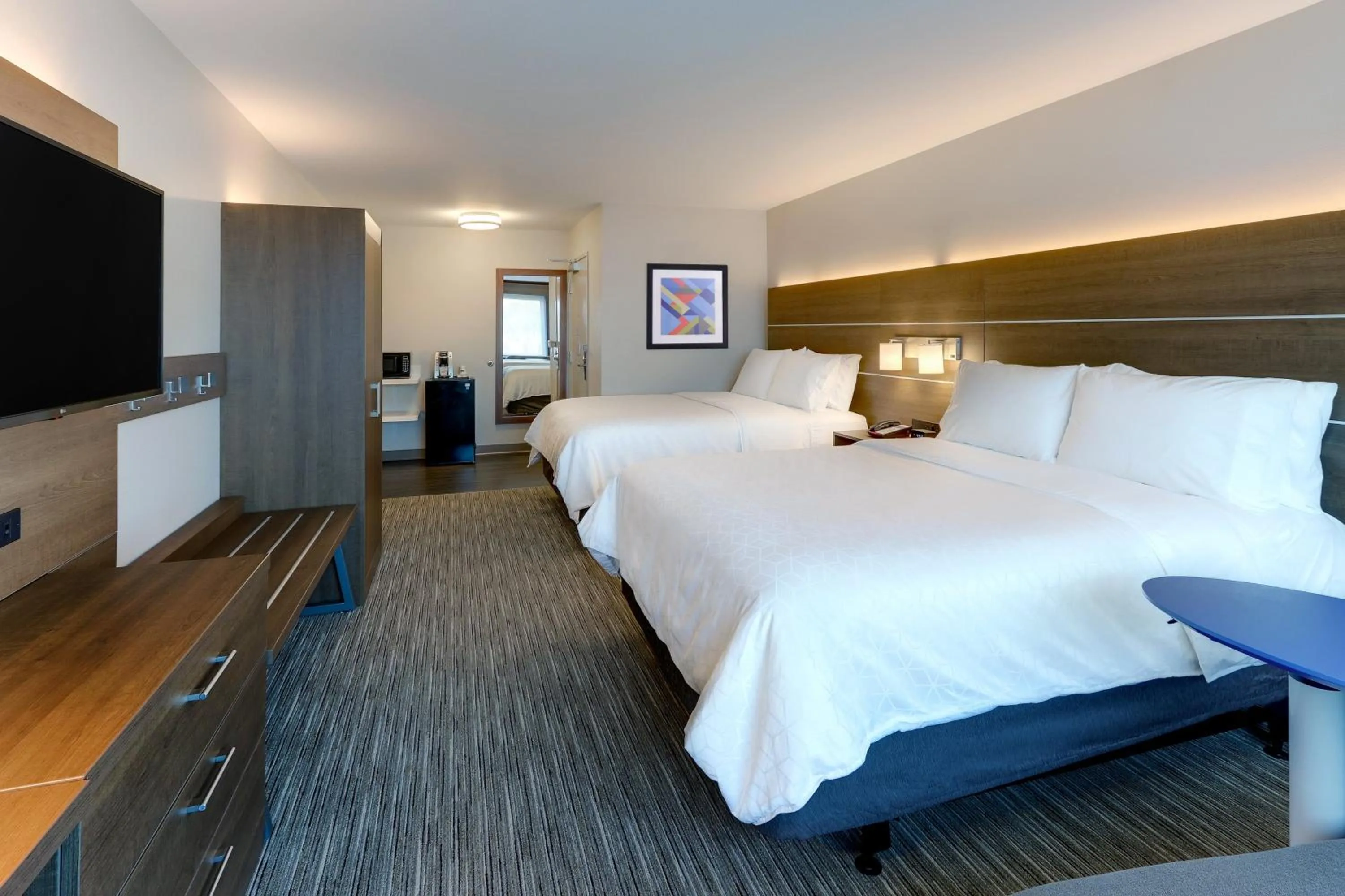 Photo of the whole room, Bed in Holiday Inn Express & Suites - Middletown - Goshen by IHG
