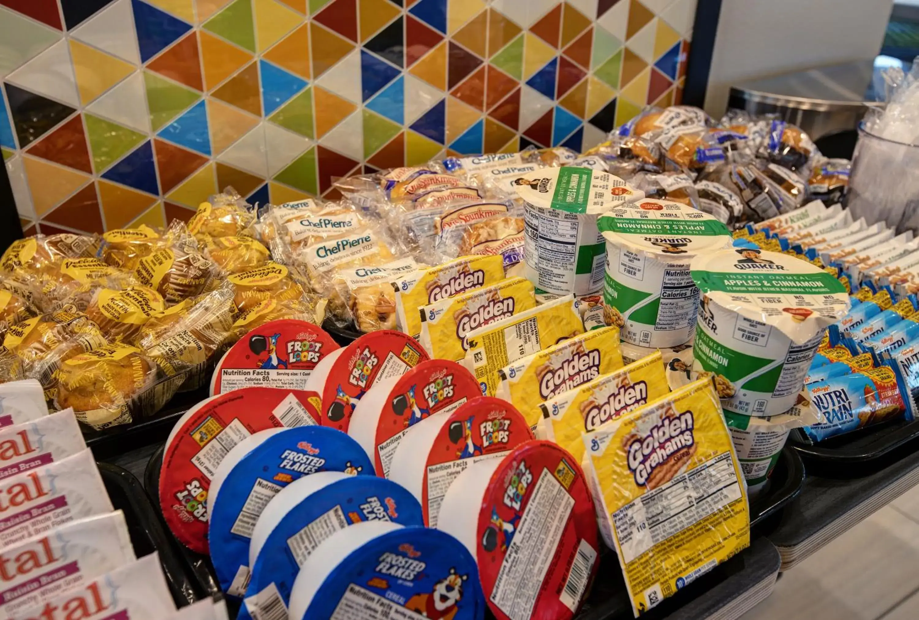 Breakfast in Holiday Inn Express & Suites - Milwaukee - Brookfield by IHG Breakfast in Holiday Inn Express & Suites - Milwaukee - Brookfield by IHG