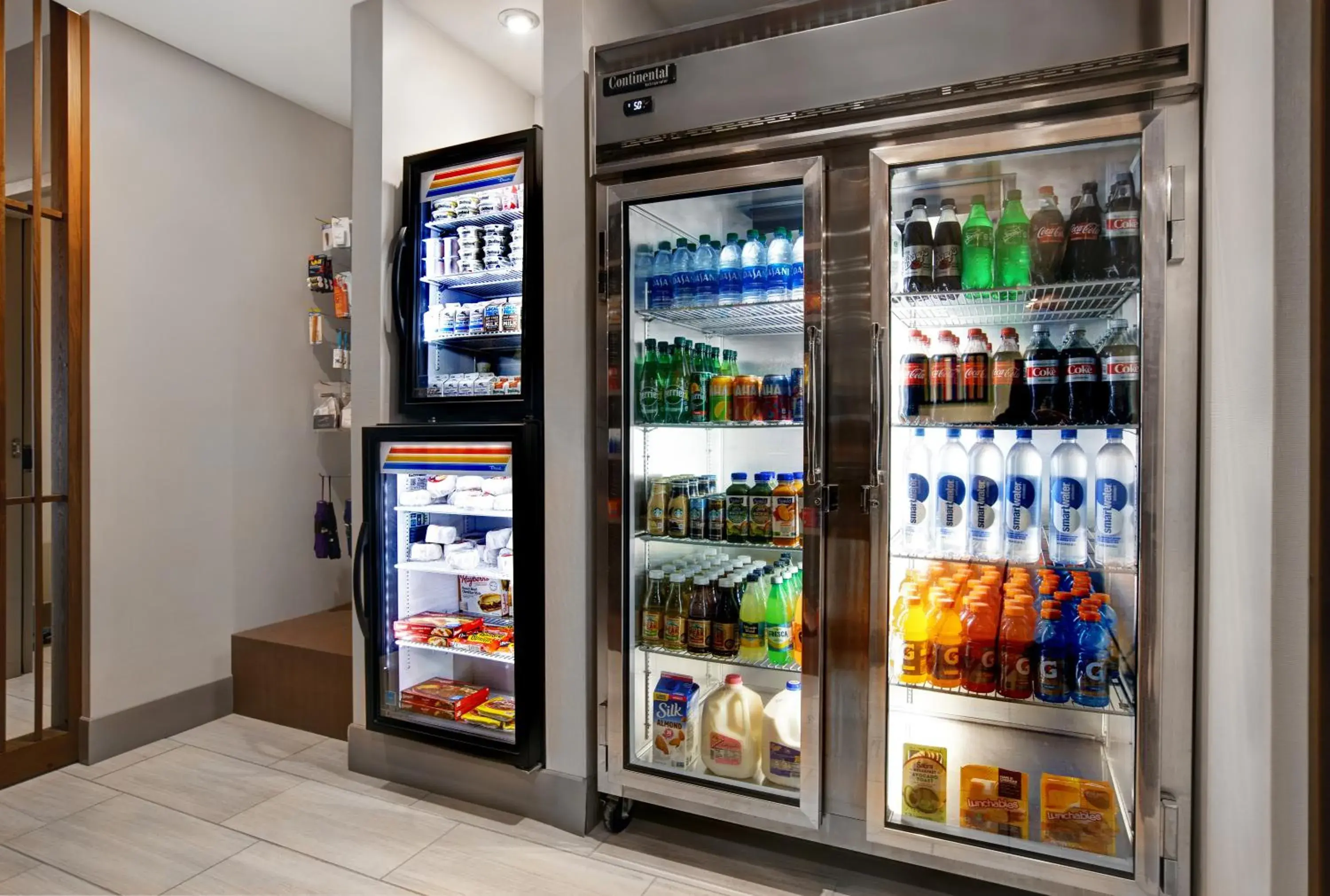 Lobby or reception in Holiday Inn Express & Suites - Milwaukee - Brookfield by IHG Lobby or reception in Holiday Inn Express & Suites - Milwaukee - Brookfield by IHG