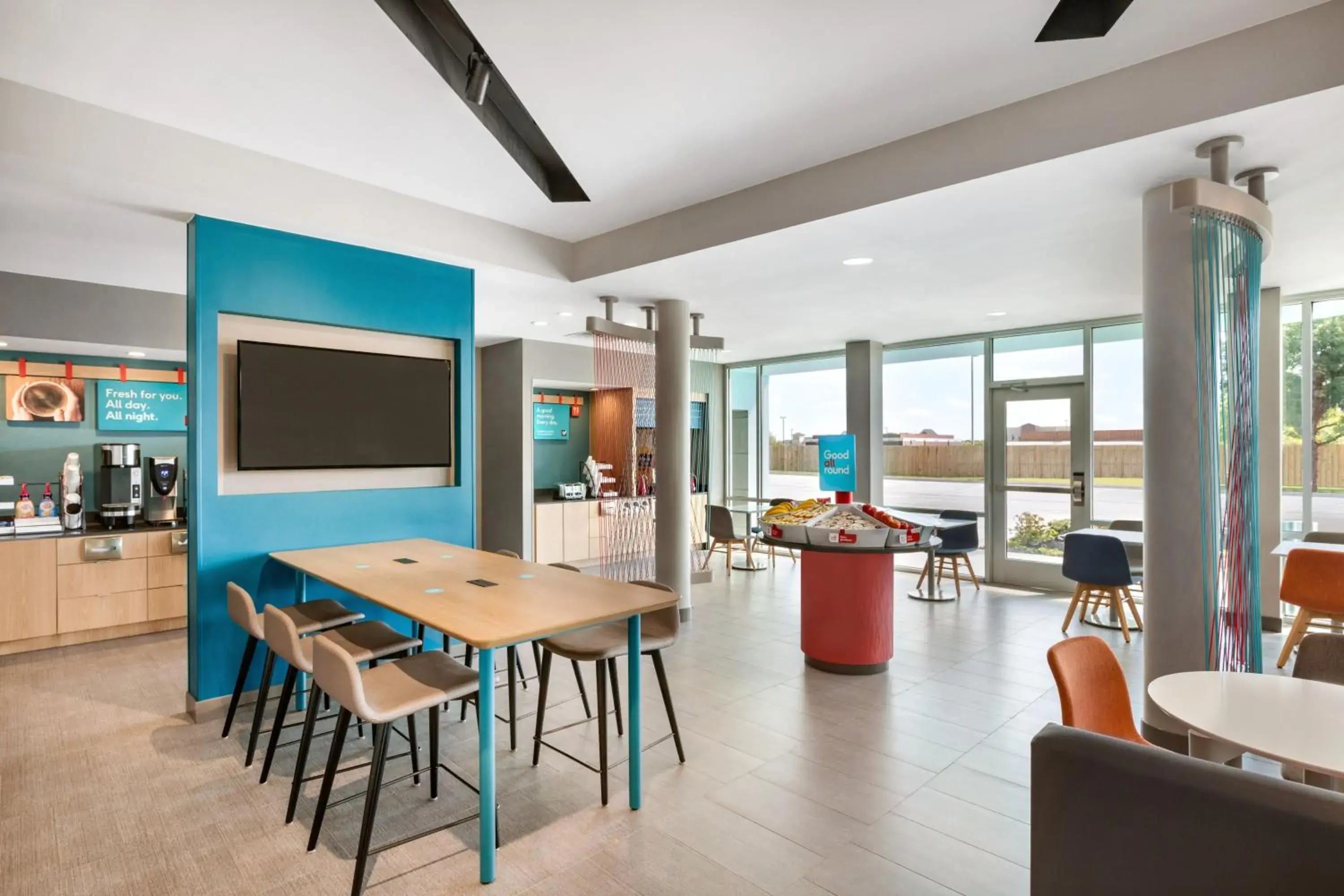 Property building in avid hotels - Orlando International Airport by IHG Property building in avid hotels - Orlando International Airport by IHG