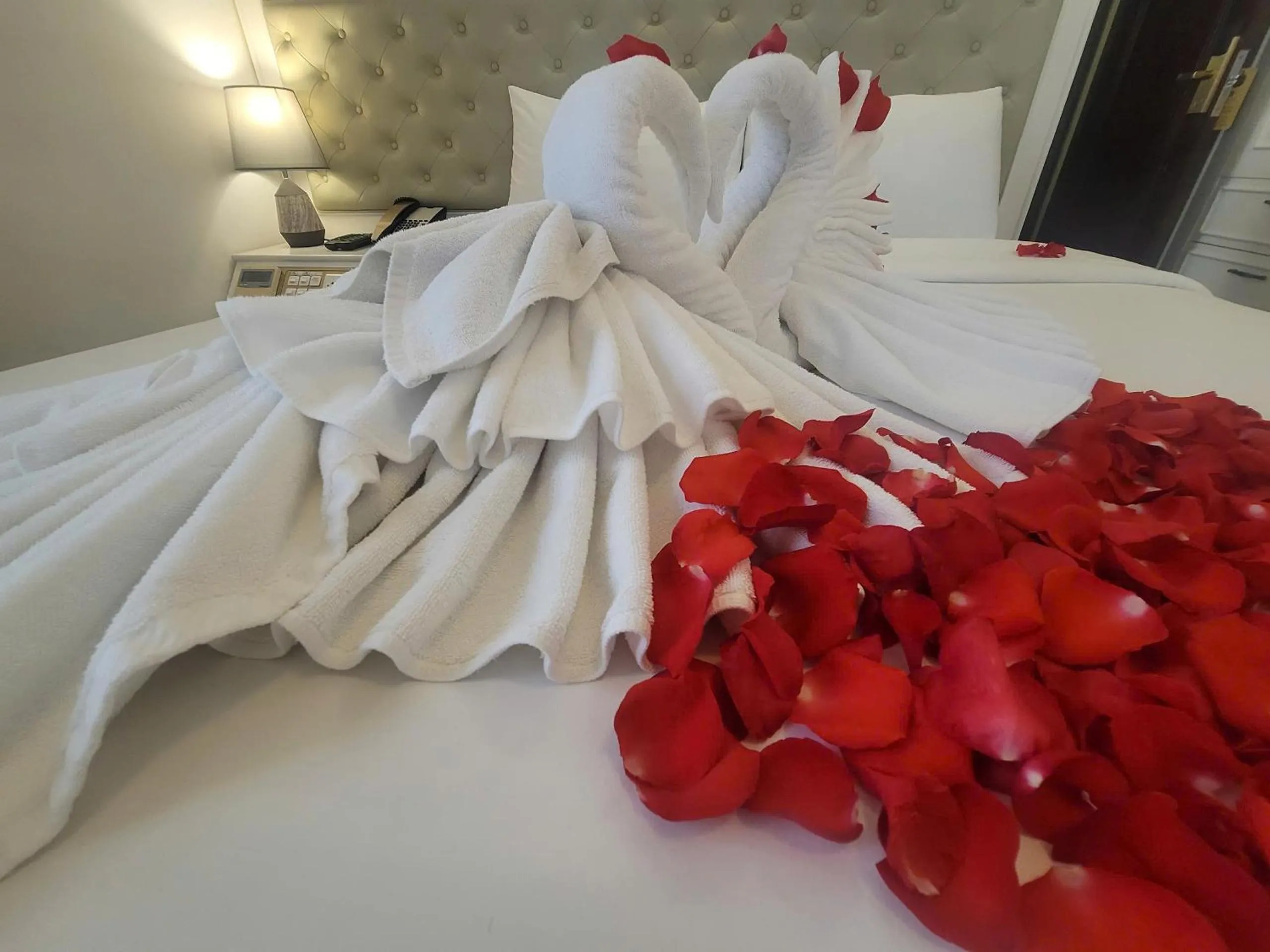 Bedroom, Bed in Luxor Boutique Hotel