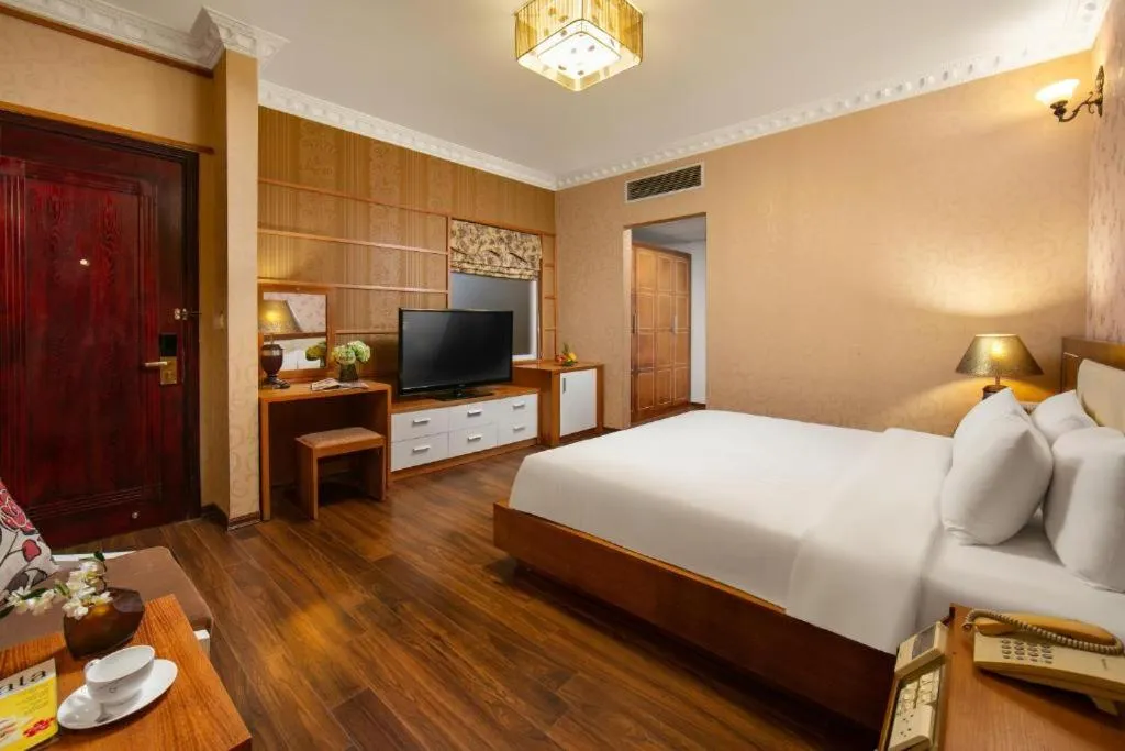 Photo of the whole room, Bed in Nesta Boutique Hotel Hanoi