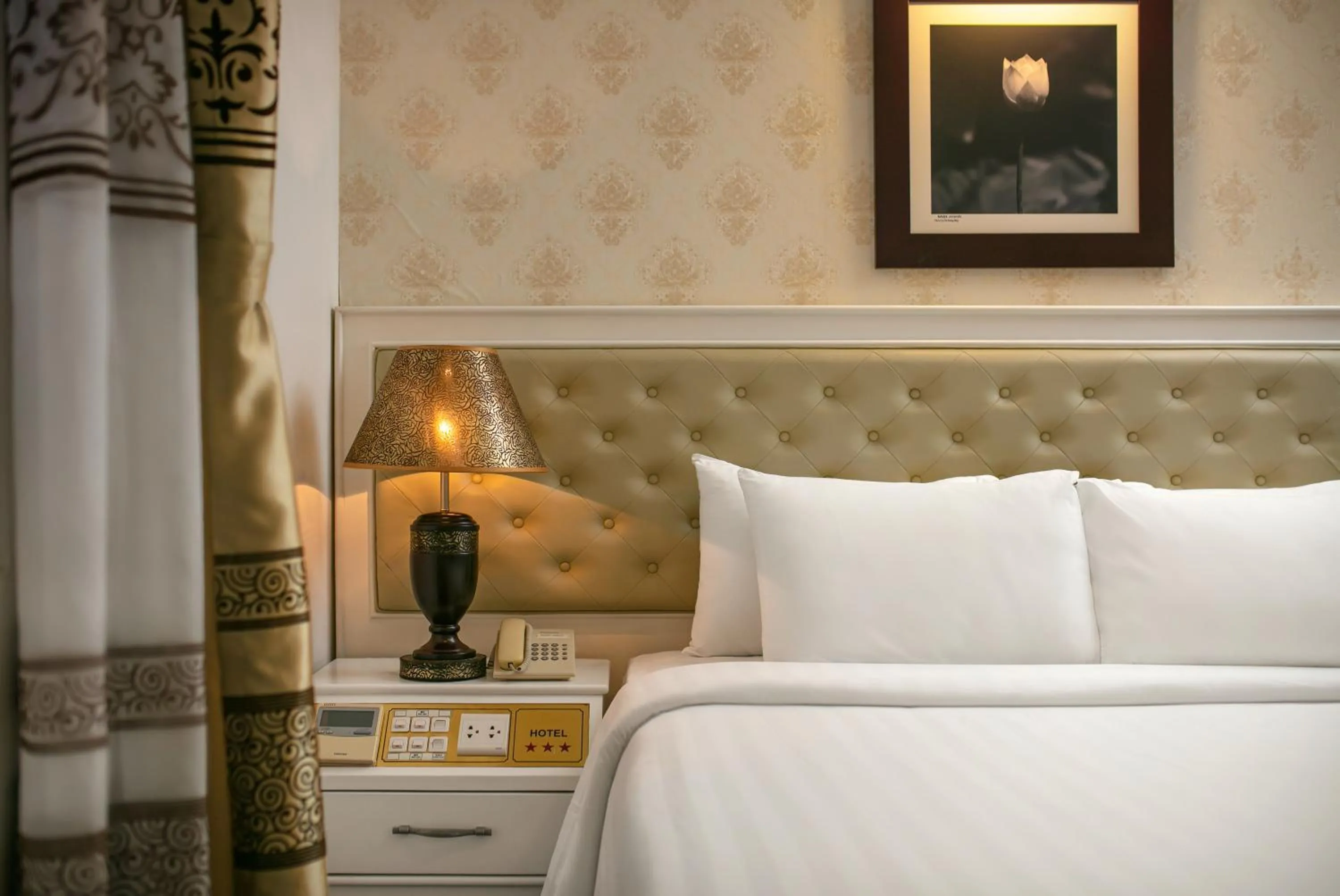 Bedroom, Bed in Luxor Boutique Hotel