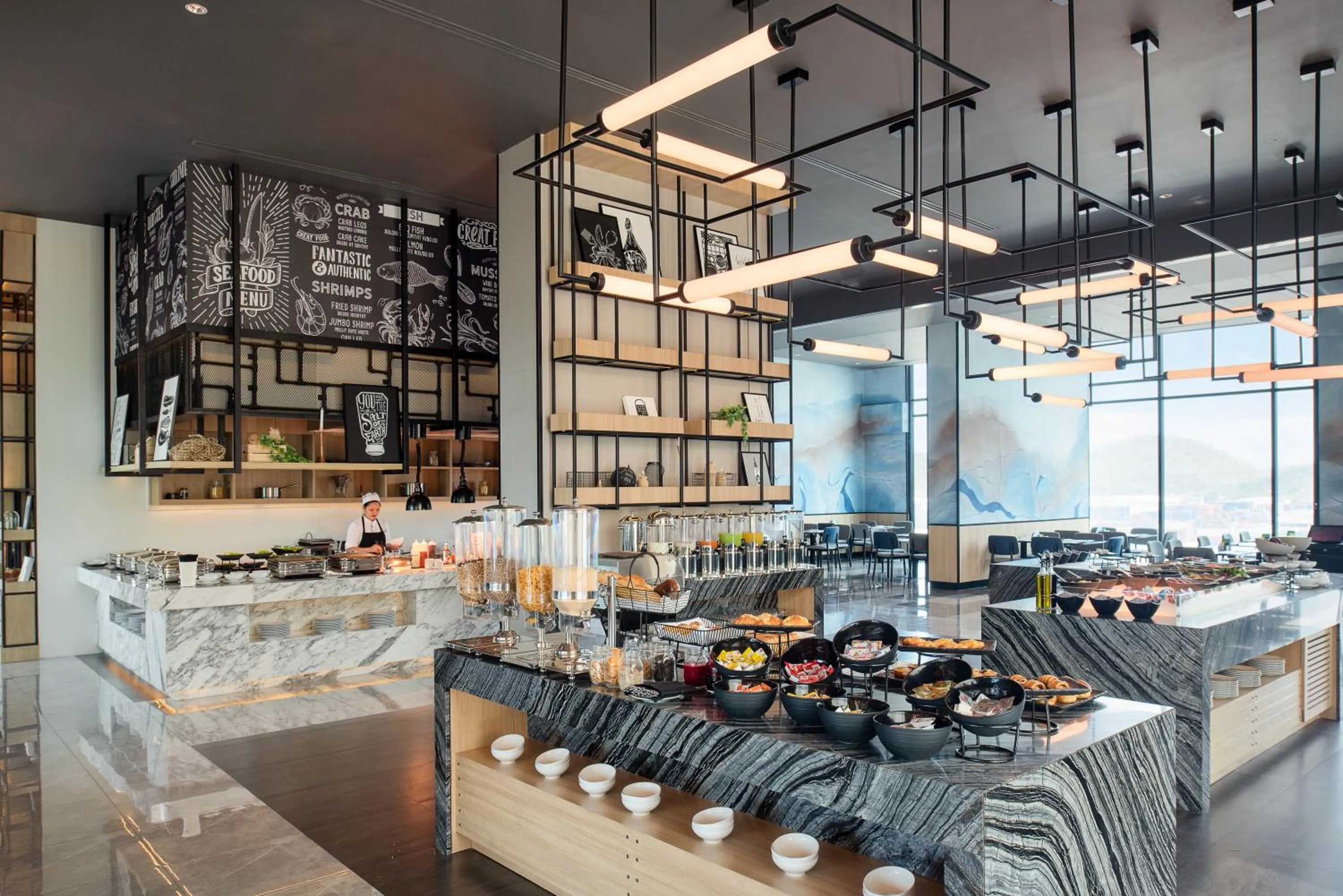 Buffet breakfast in Holiday Inn & Suites Siracha Laemchabang by IHG