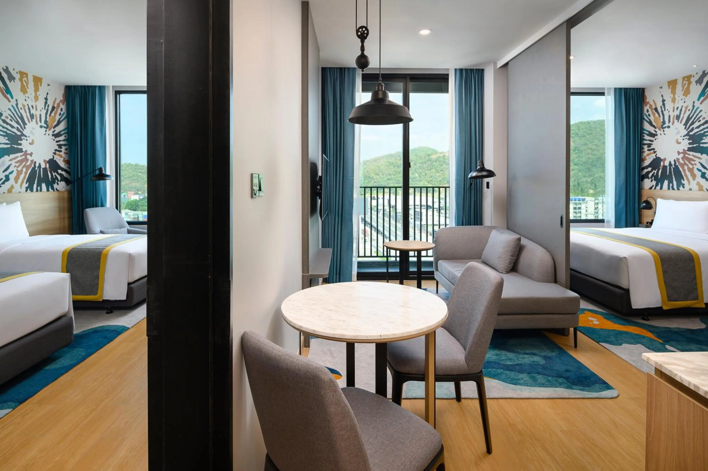 Photo of the whole room, Bed in Holiday Inn & Suites Siracha Laemchabang by IHG