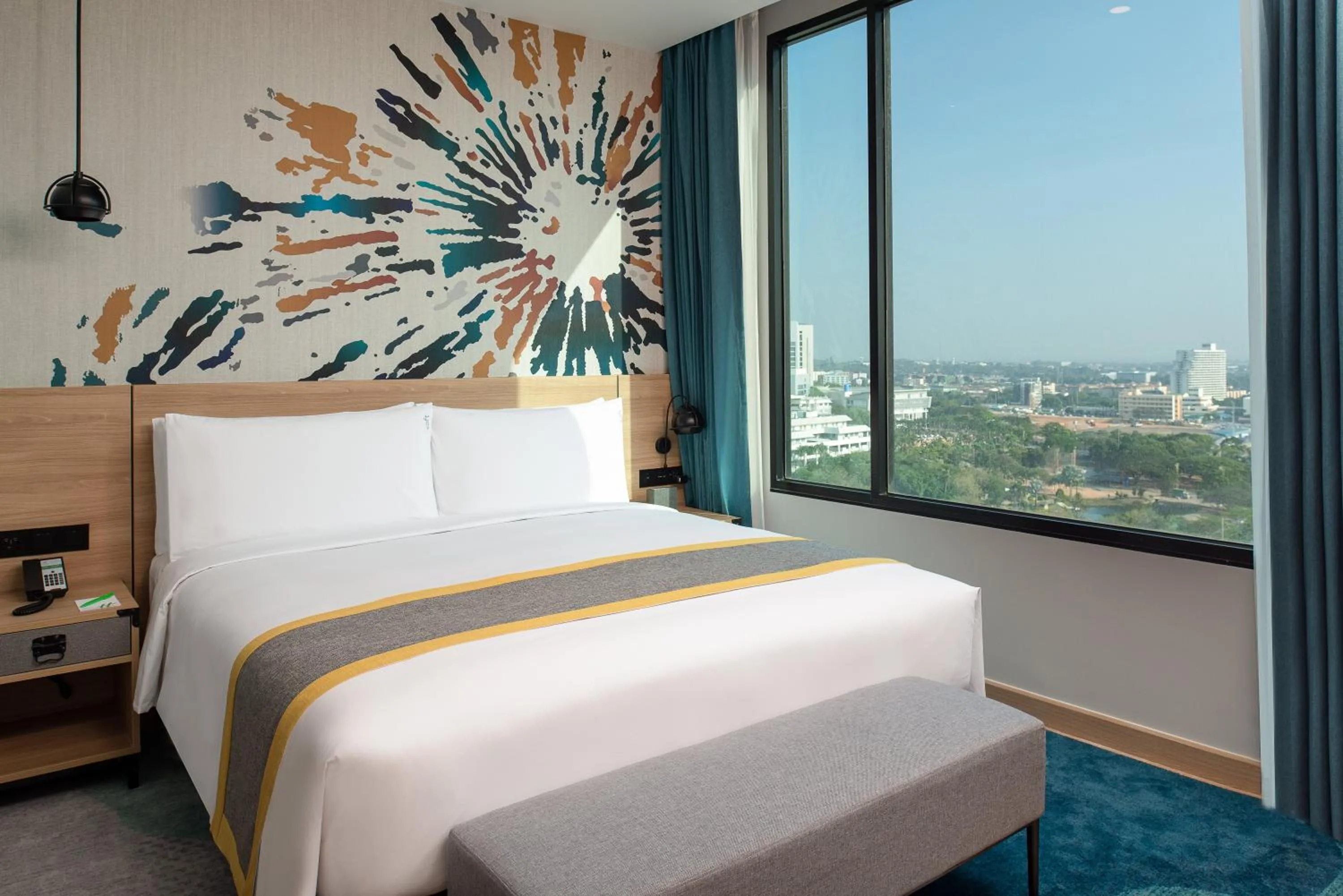 Photo of the whole room, Bed in Holiday Inn & Suites Siracha Laemchabang by IHG