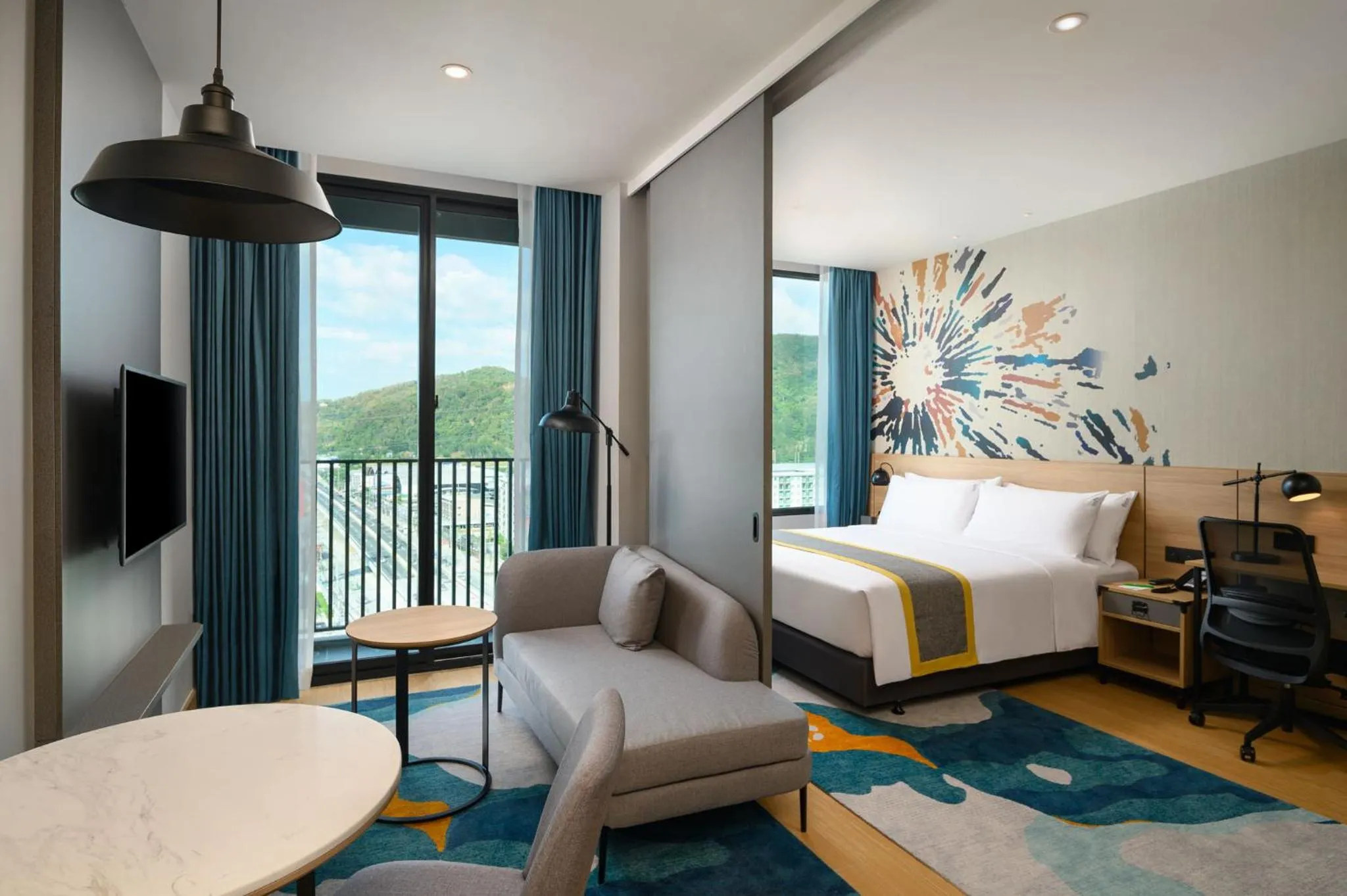 Living room, Bed in Holiday Inn & Suites Siracha Laemchabang by IHG
