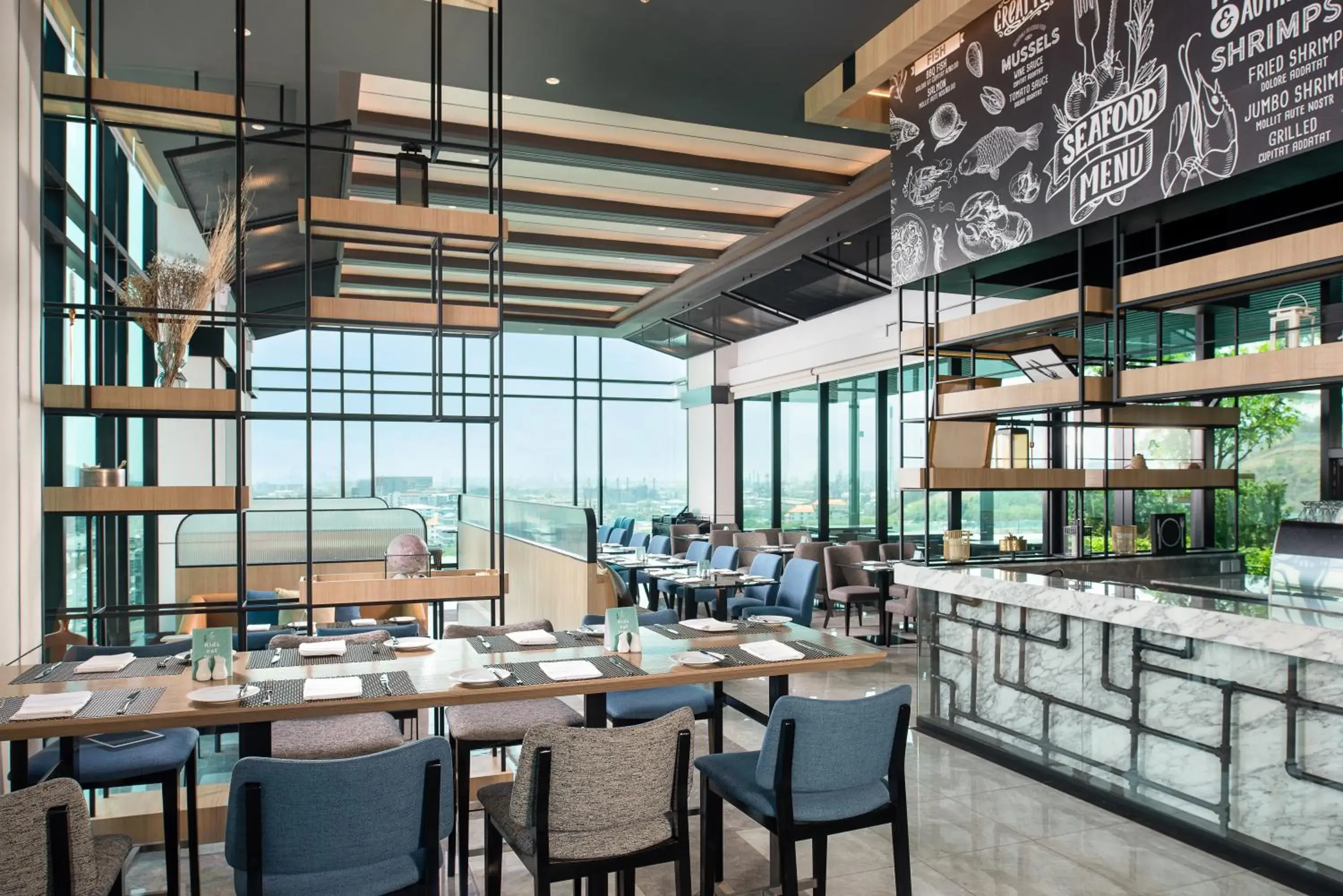 Restaurant/places to eat in Holiday Inn & Suites Siracha Laemchabang by IHG Restaurant/places to eat in Holiday Inn & Suites Siracha Laemchabang by IHG