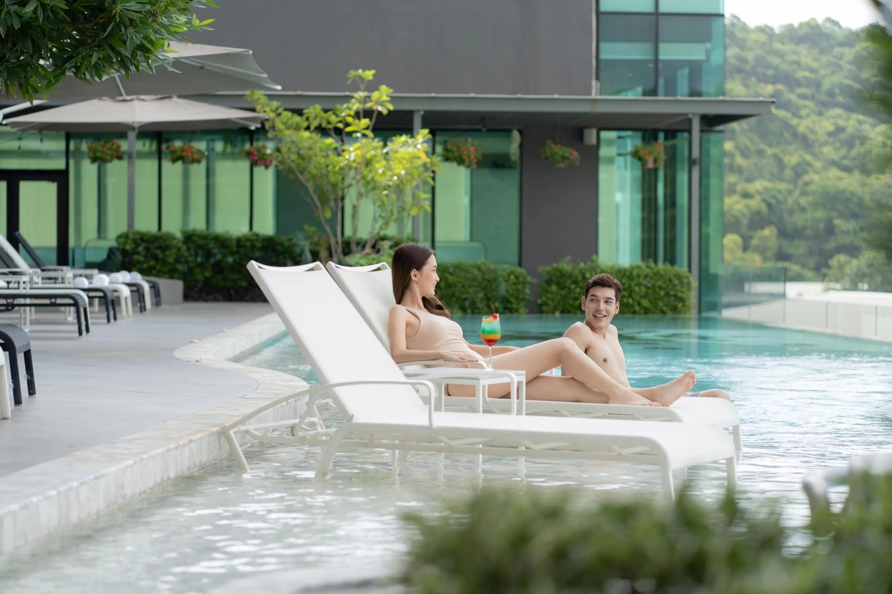 People in Holiday Inn & Suites Siracha Laemchabang by IHG