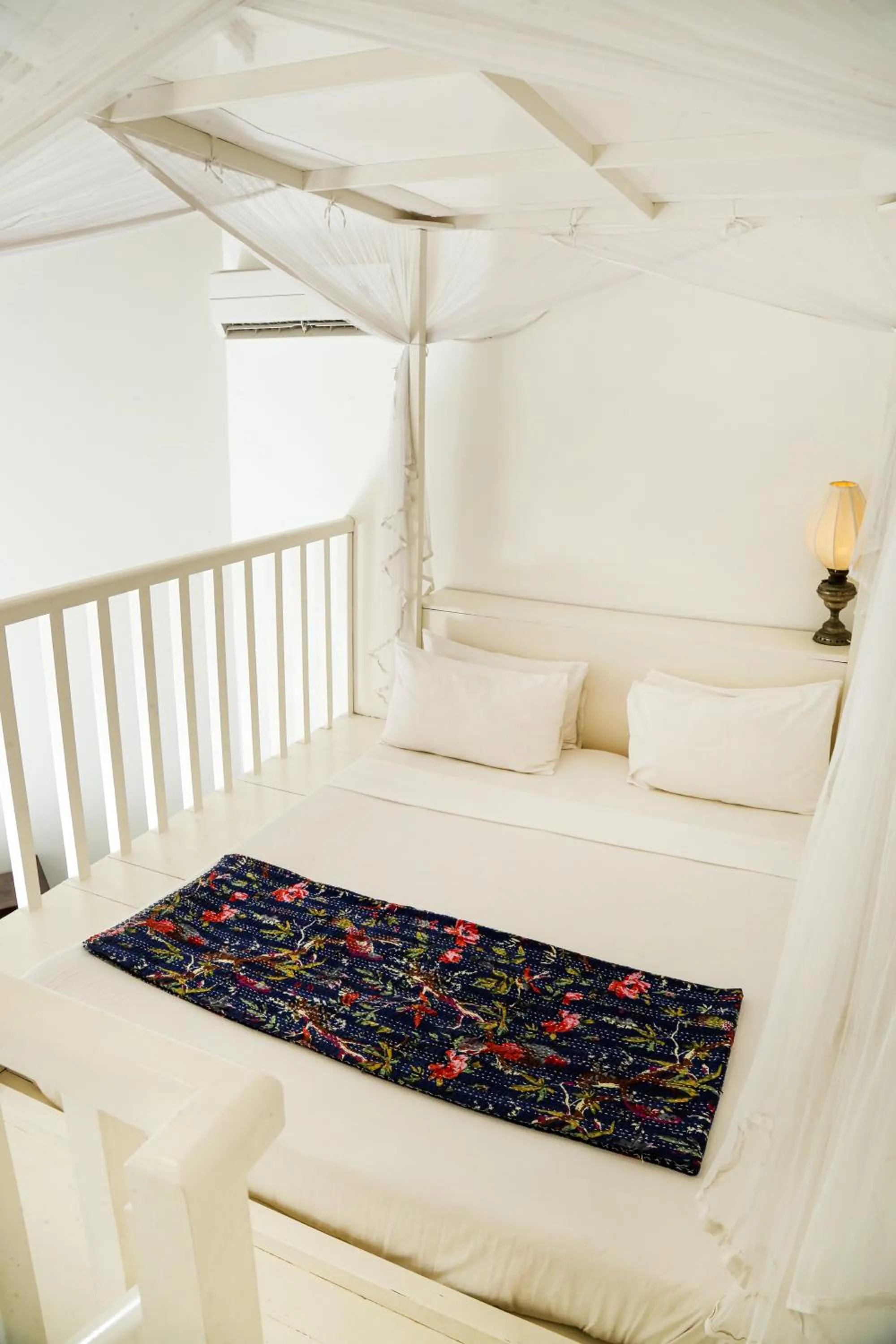 Bed in Mango House - Galle Fort
