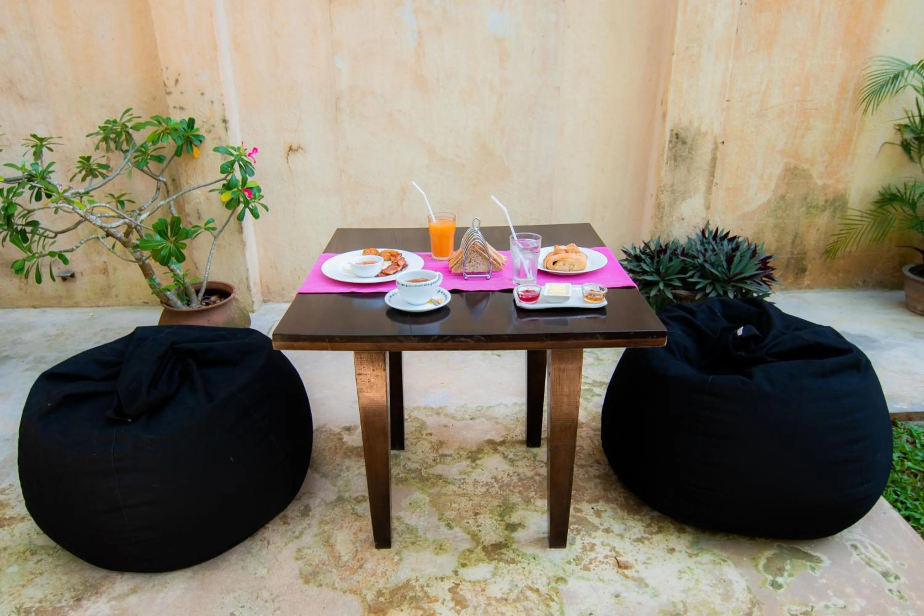 Patio in Mango House - Galle Fort