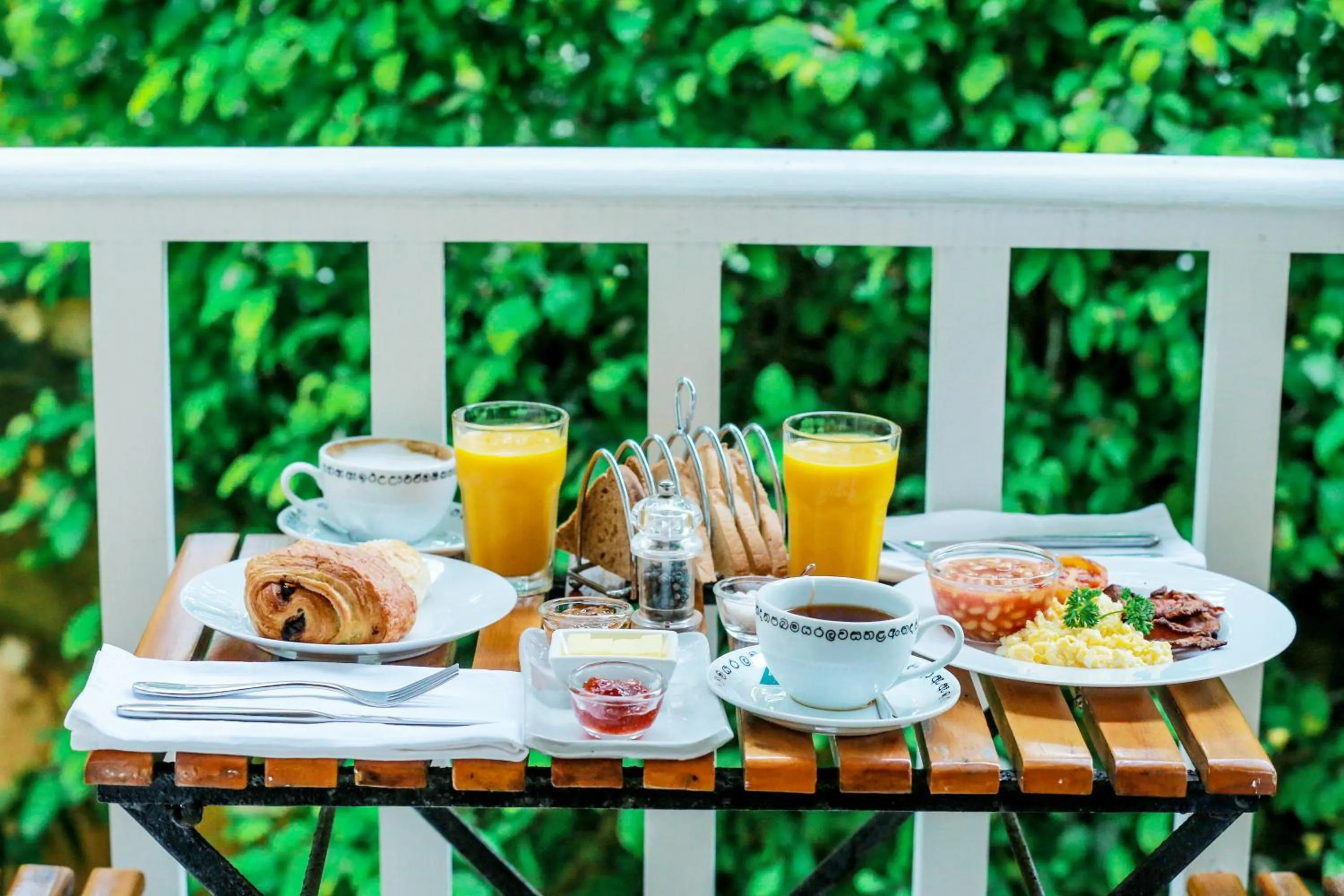 Food and drinks in Mango House - Galle Fort