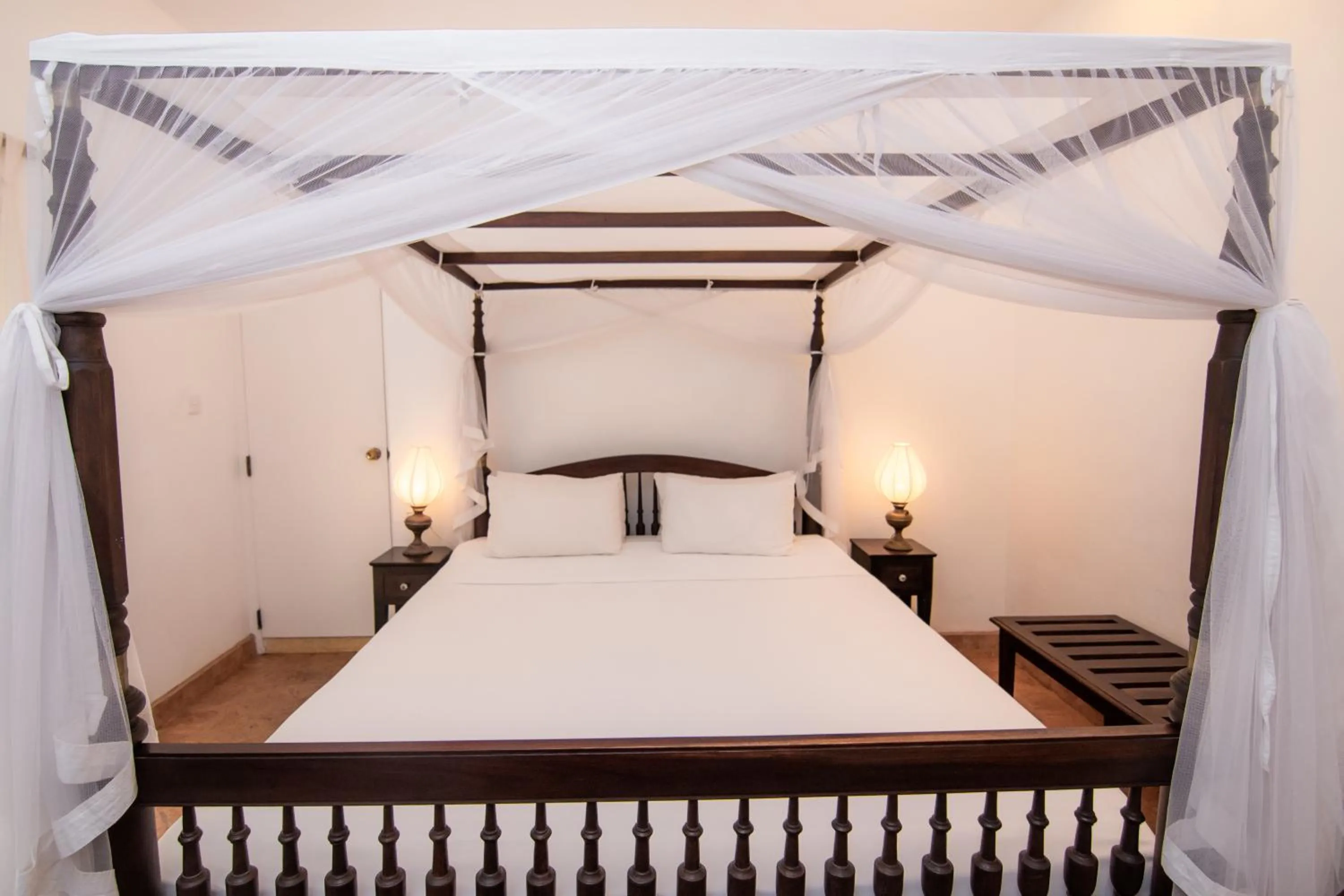 Bed in Mango House - Galle Fort