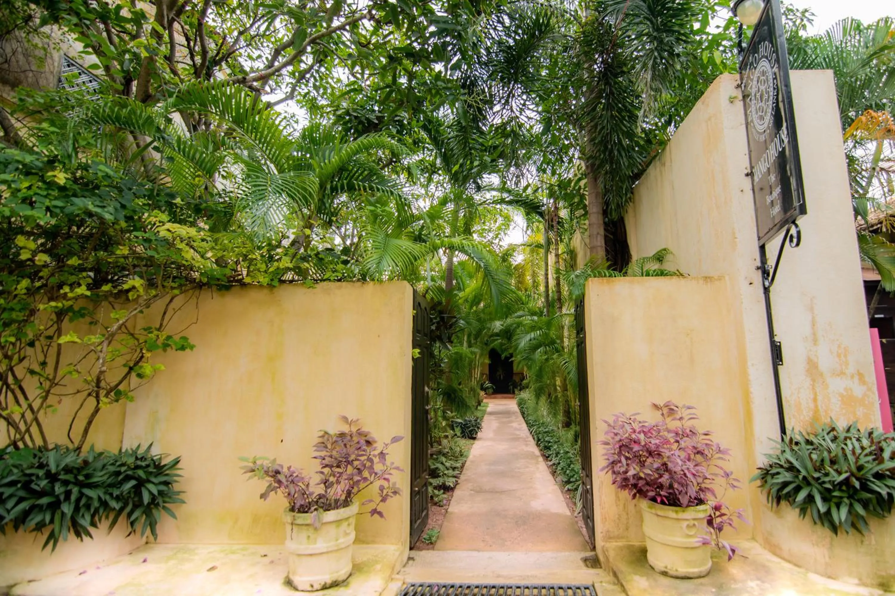 Facade/entrance in Mango House - Galle Fort