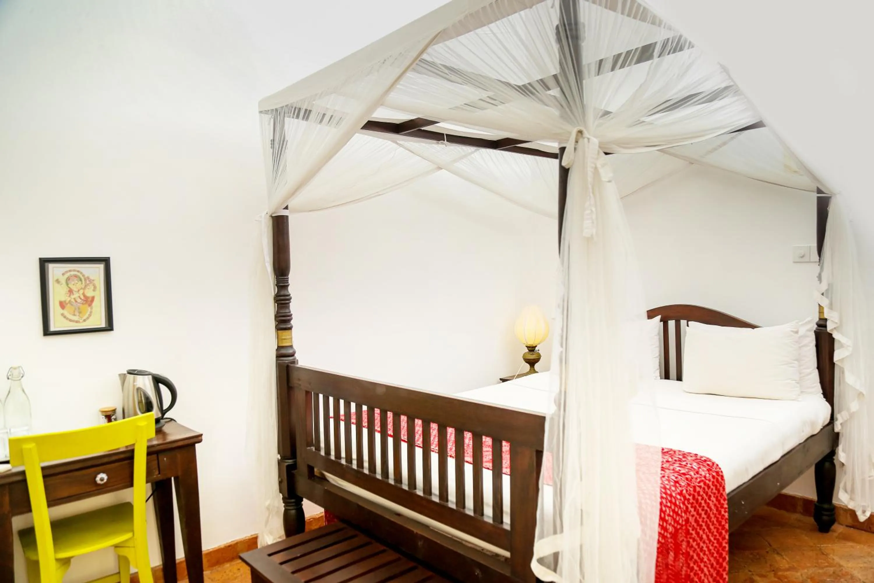 Bed in Mango House - Galle Fort