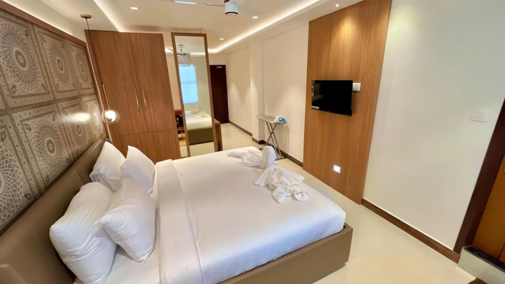 Bedroom, Bed in Hotel Pearl Palace