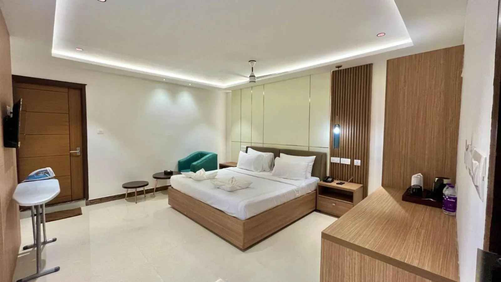 Bed in Hotel Pearl Palace