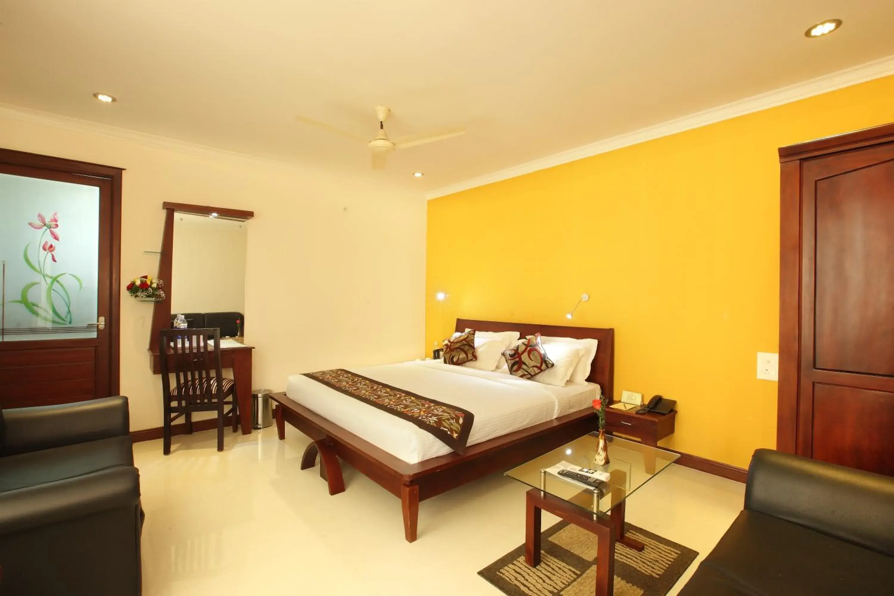 Photo of the whole room, Bed in Hotel Pearl Palace Photo of the whole room, Bed in Hotel Pearl Palace