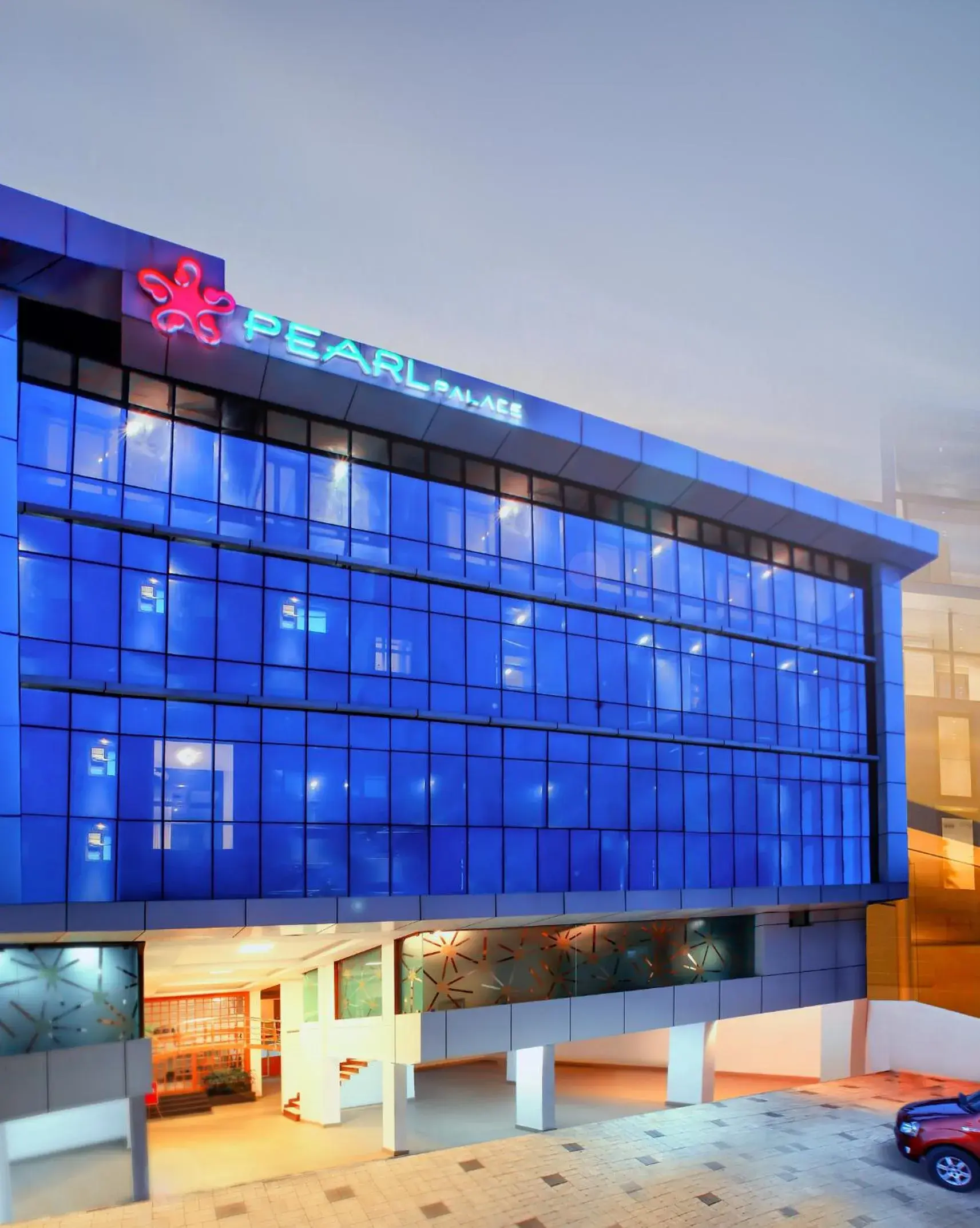 Property building in Hotel Pearl Palace Property building in Hotel Pearl Palace