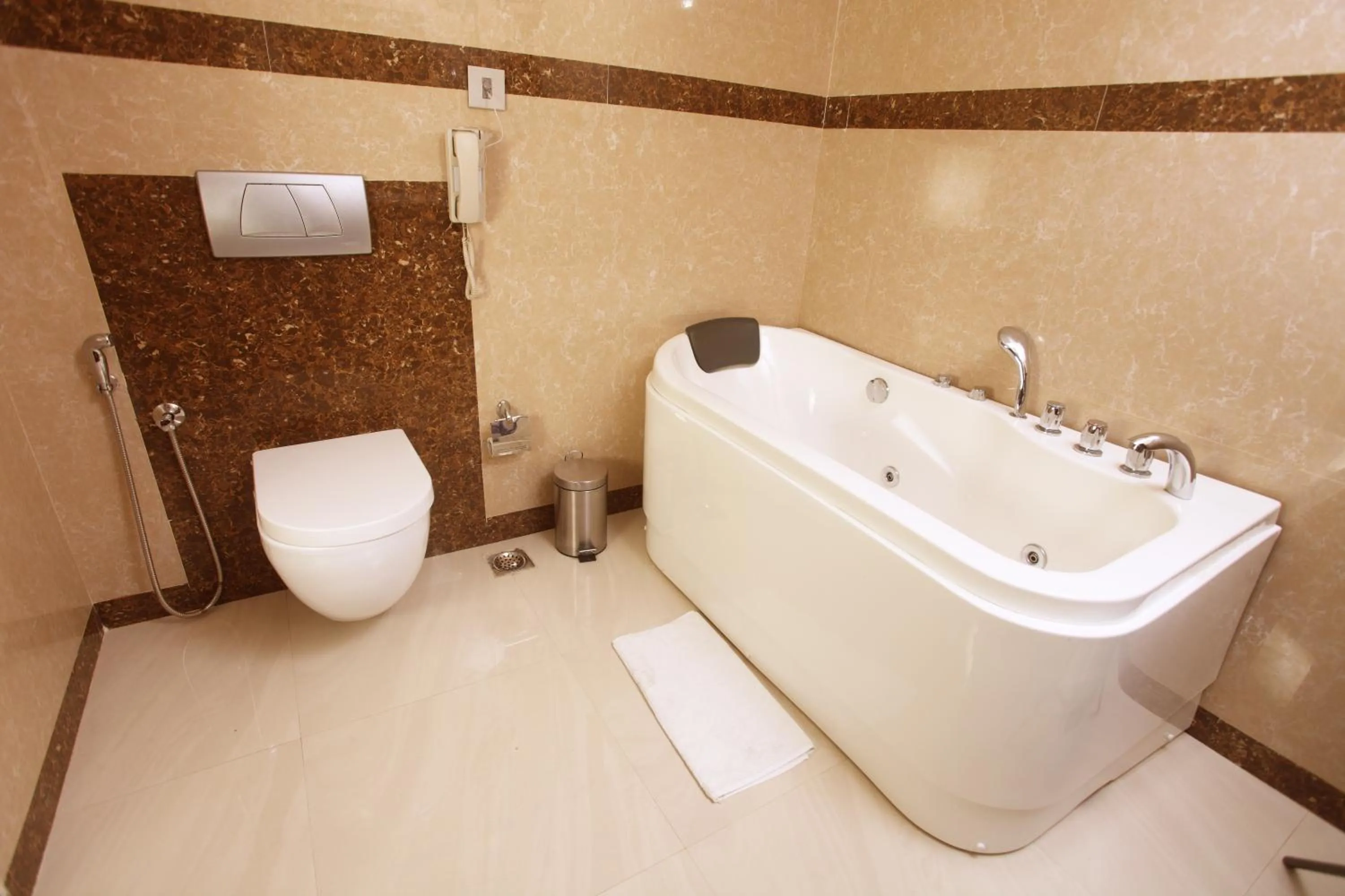 Toilet in No. 18 Hotel