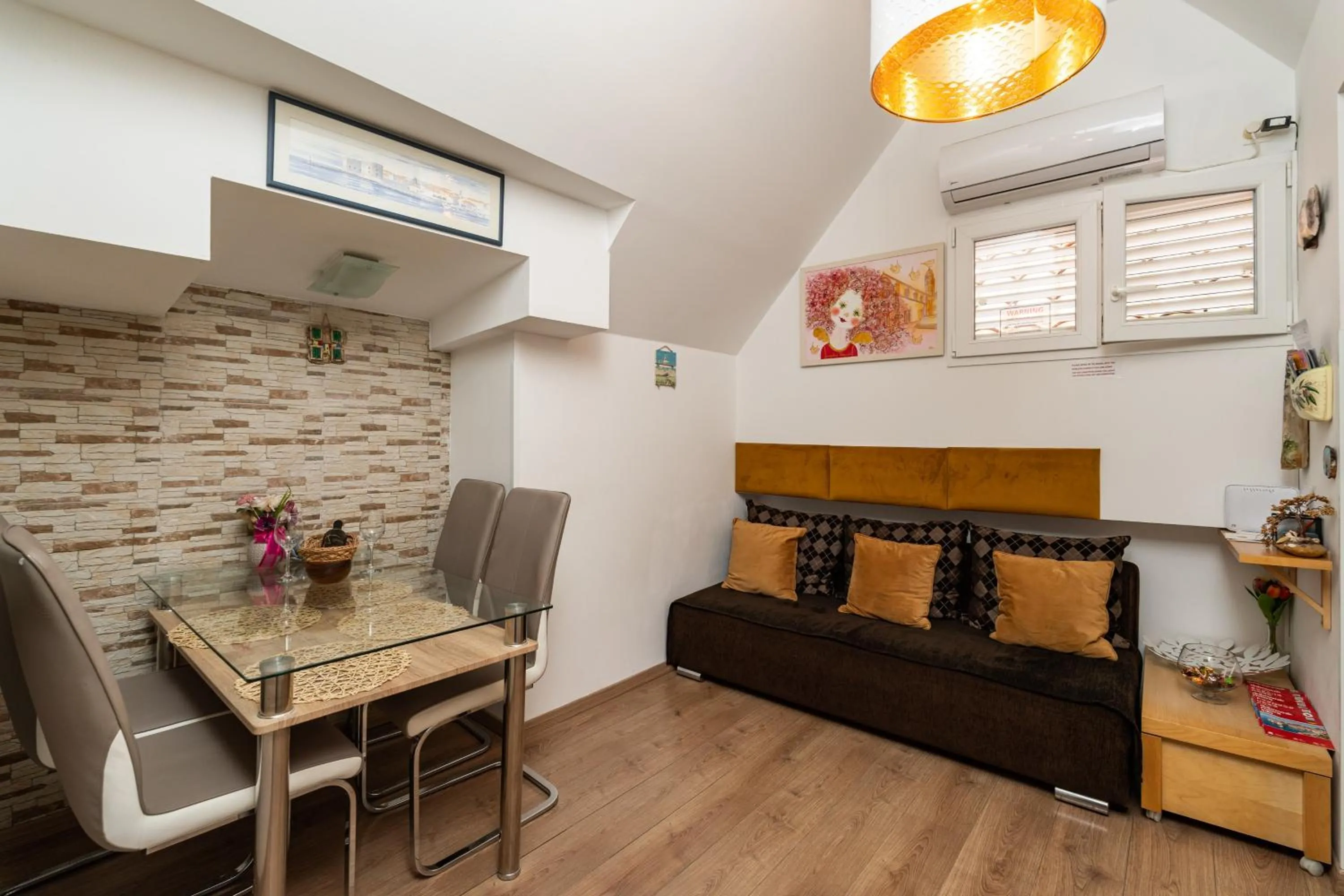 Apartman Neve