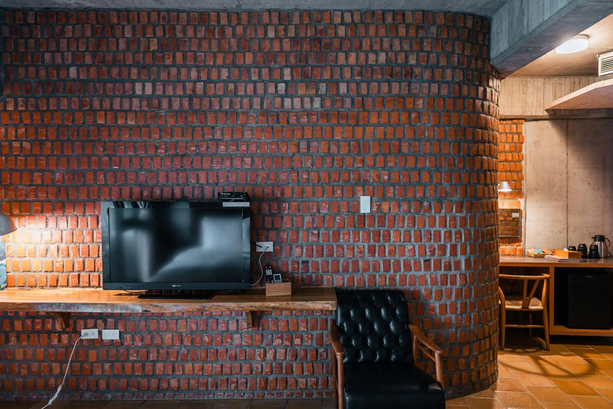 TV and multimedia in The Light