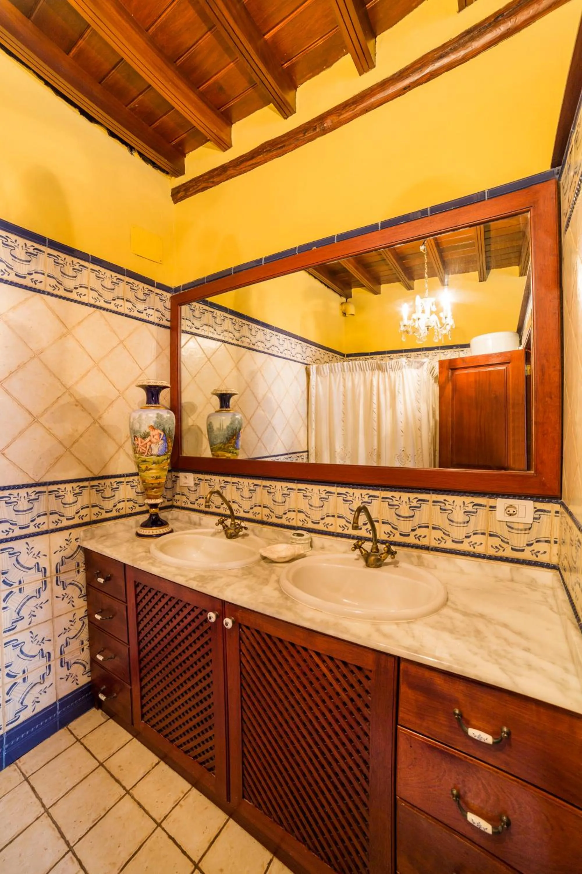 Bathroom in Hotel Emblemático San Marcos