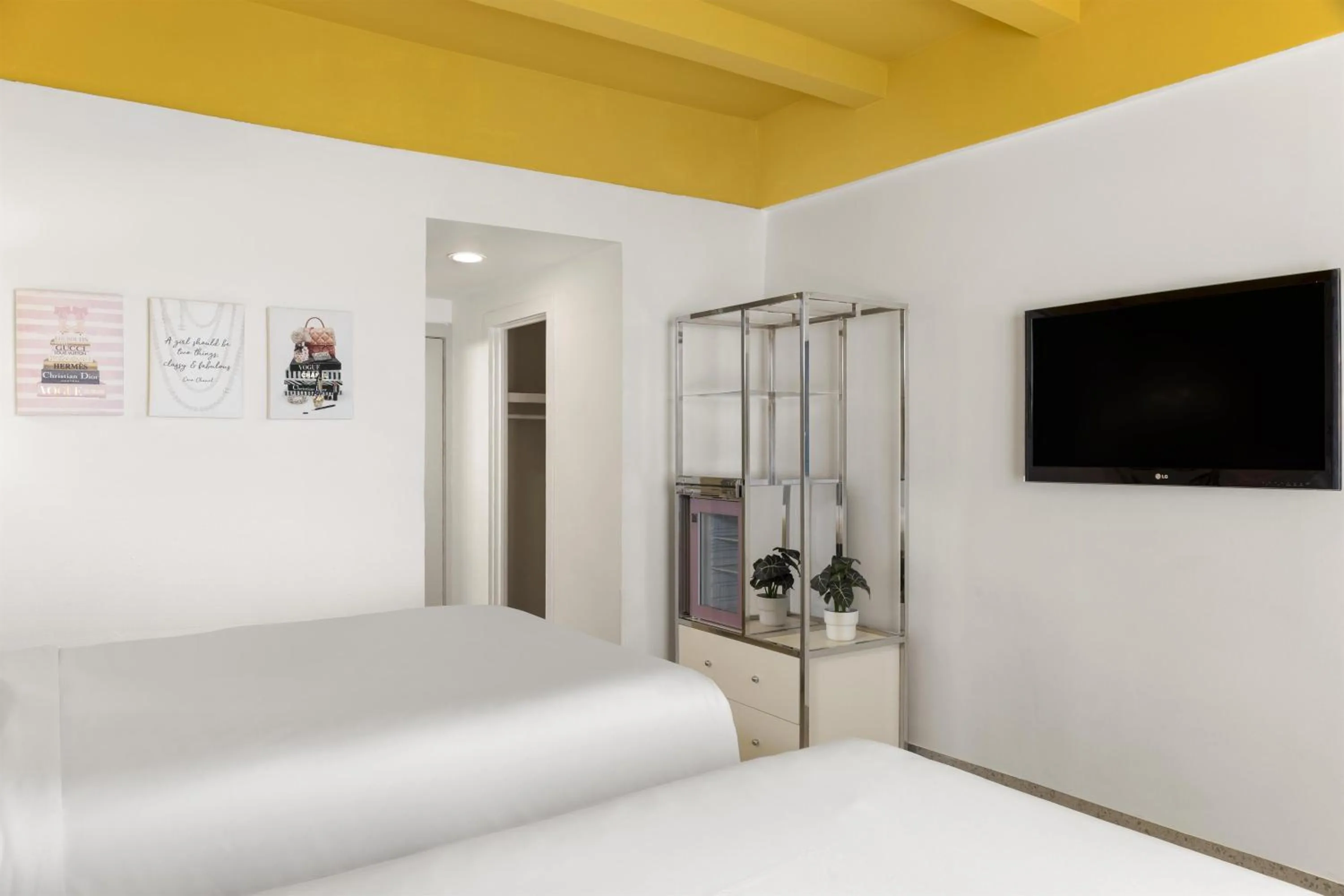 Bedroom, Bed in Townhouse Hotel, BW Signature Collection