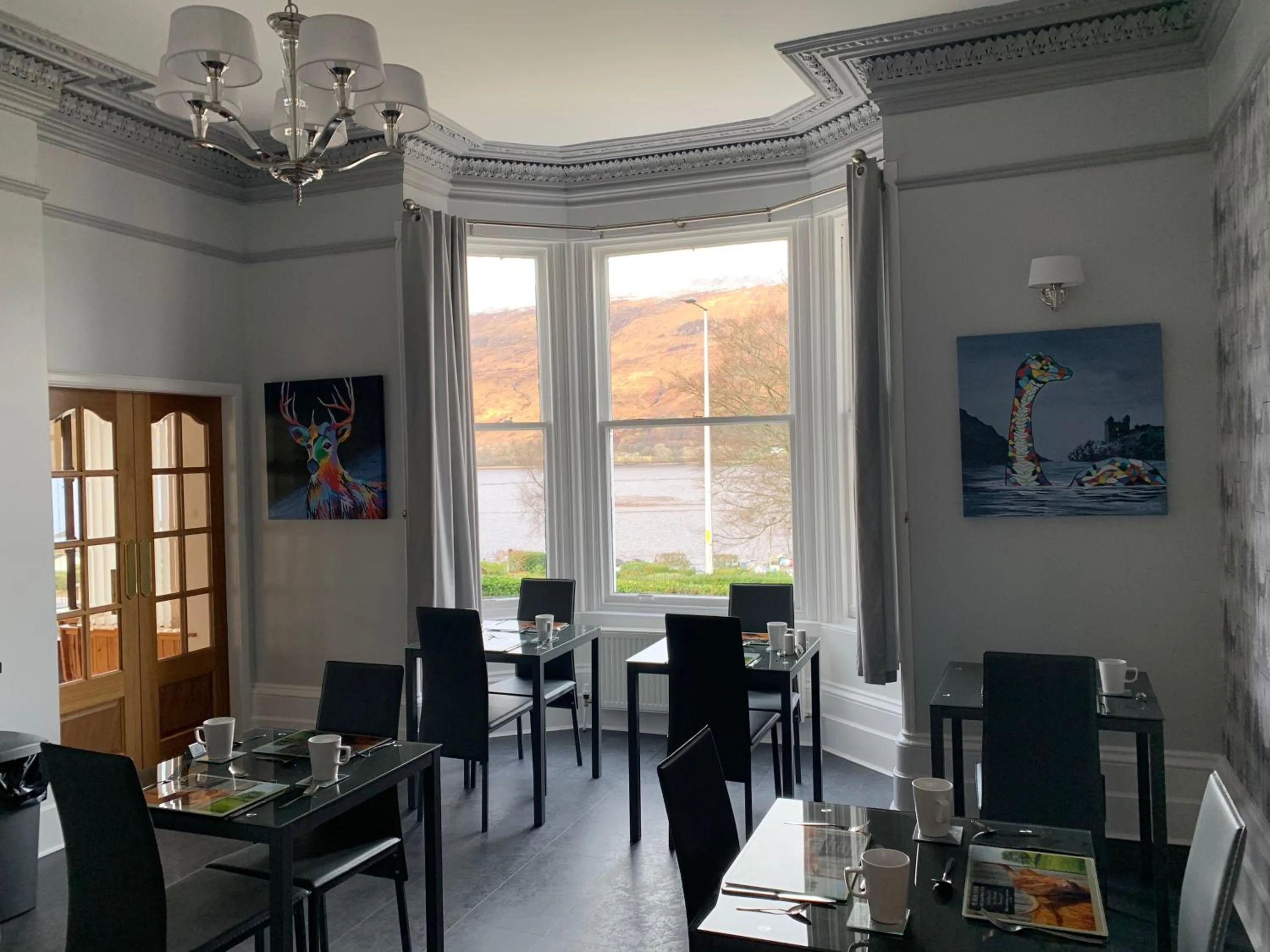 Breakfast in Ashburn House