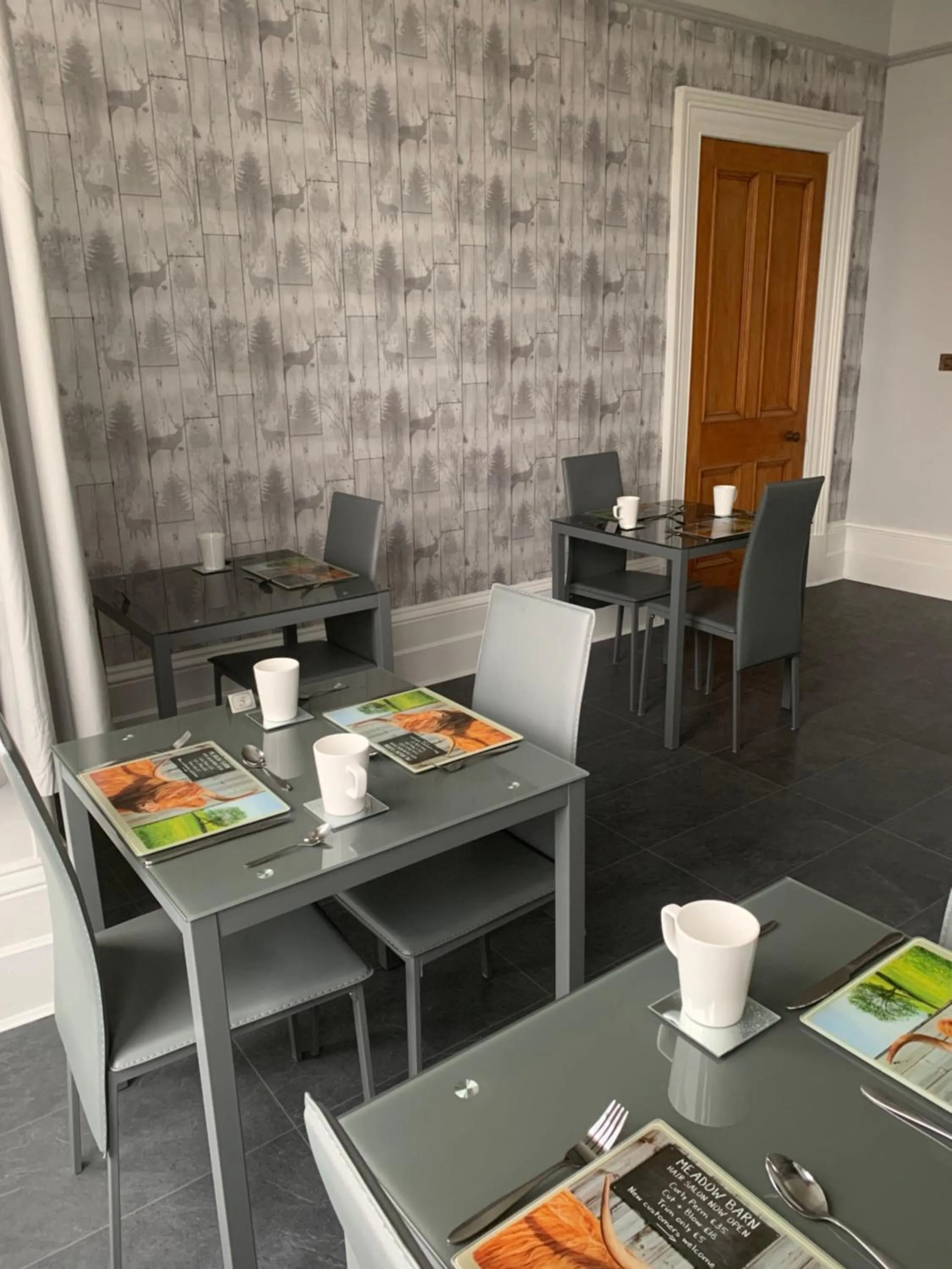 Restaurant/places to eat in Ashburn House