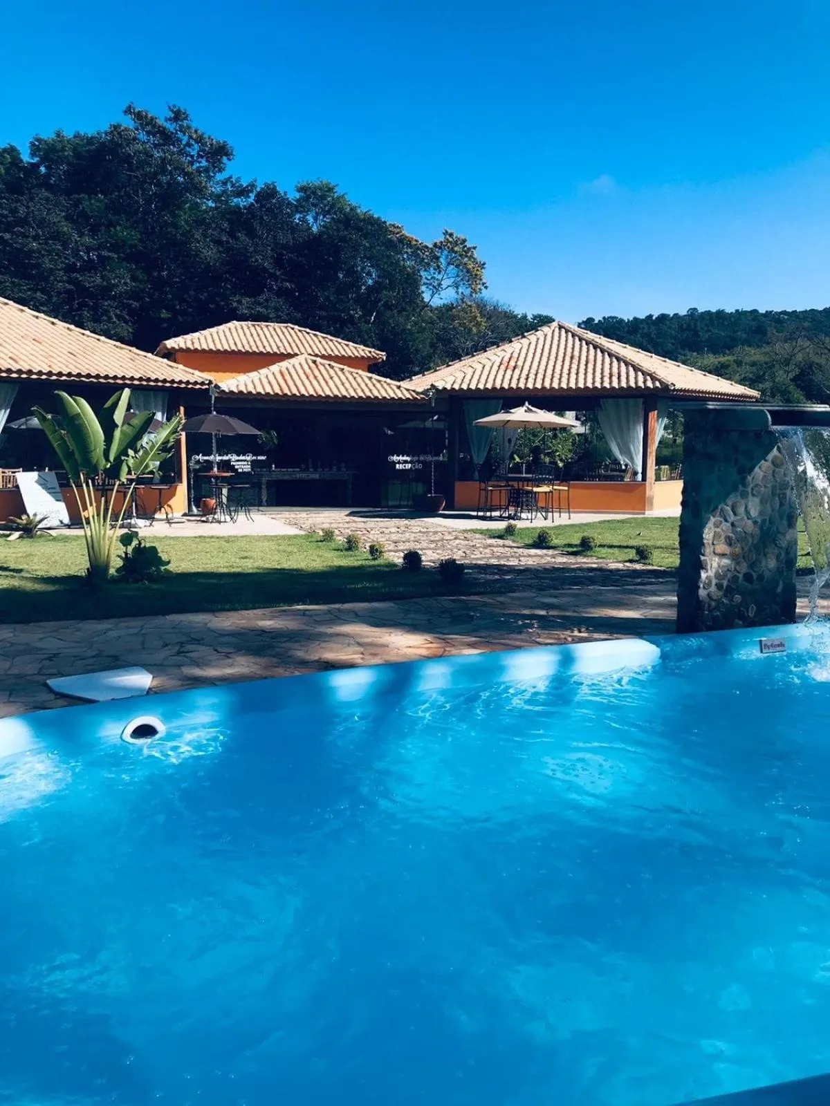 Pool view in Aconchego da bocaina